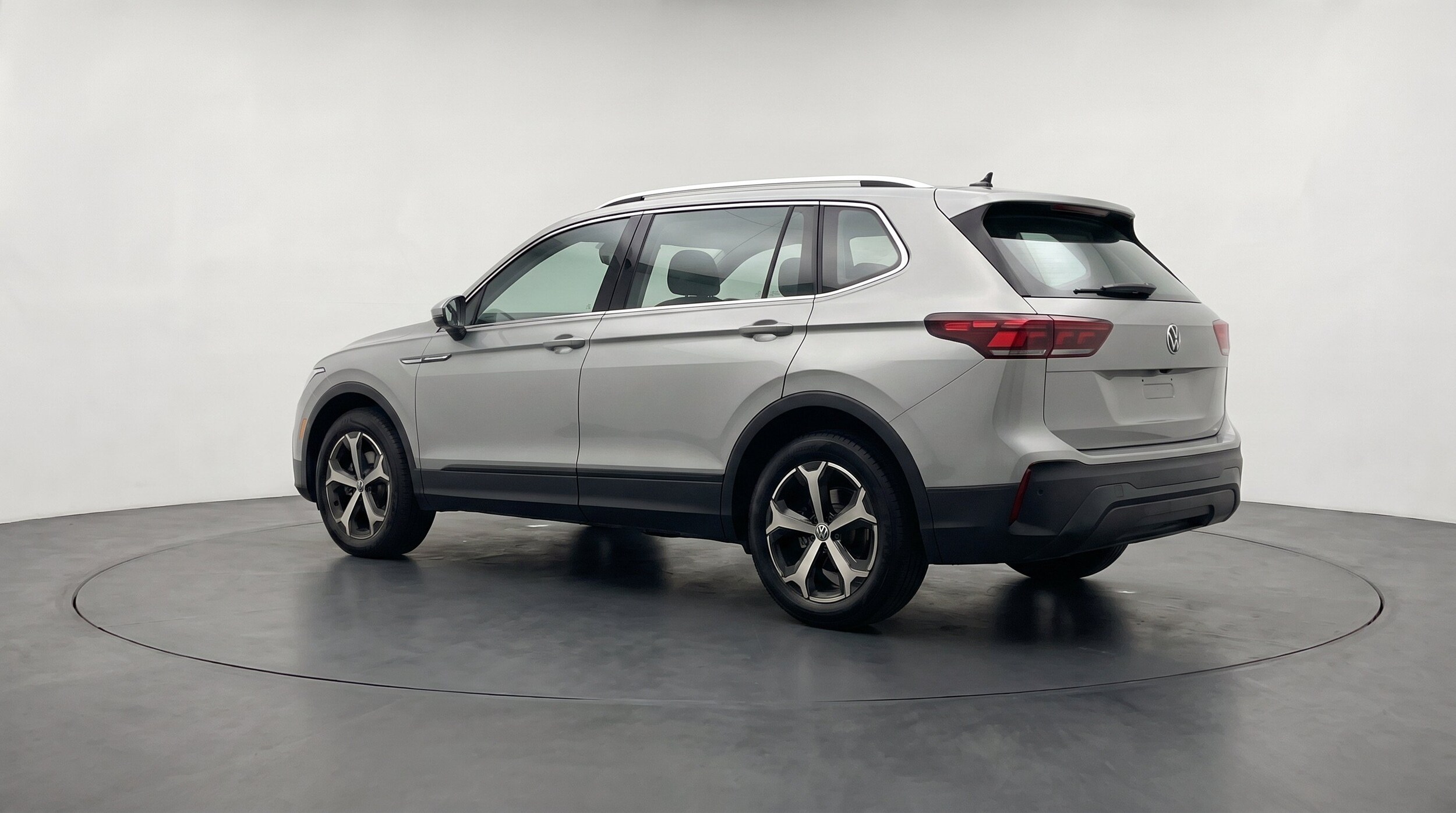 Thumbnail: 2026 Volkswagen Tiguan - 6