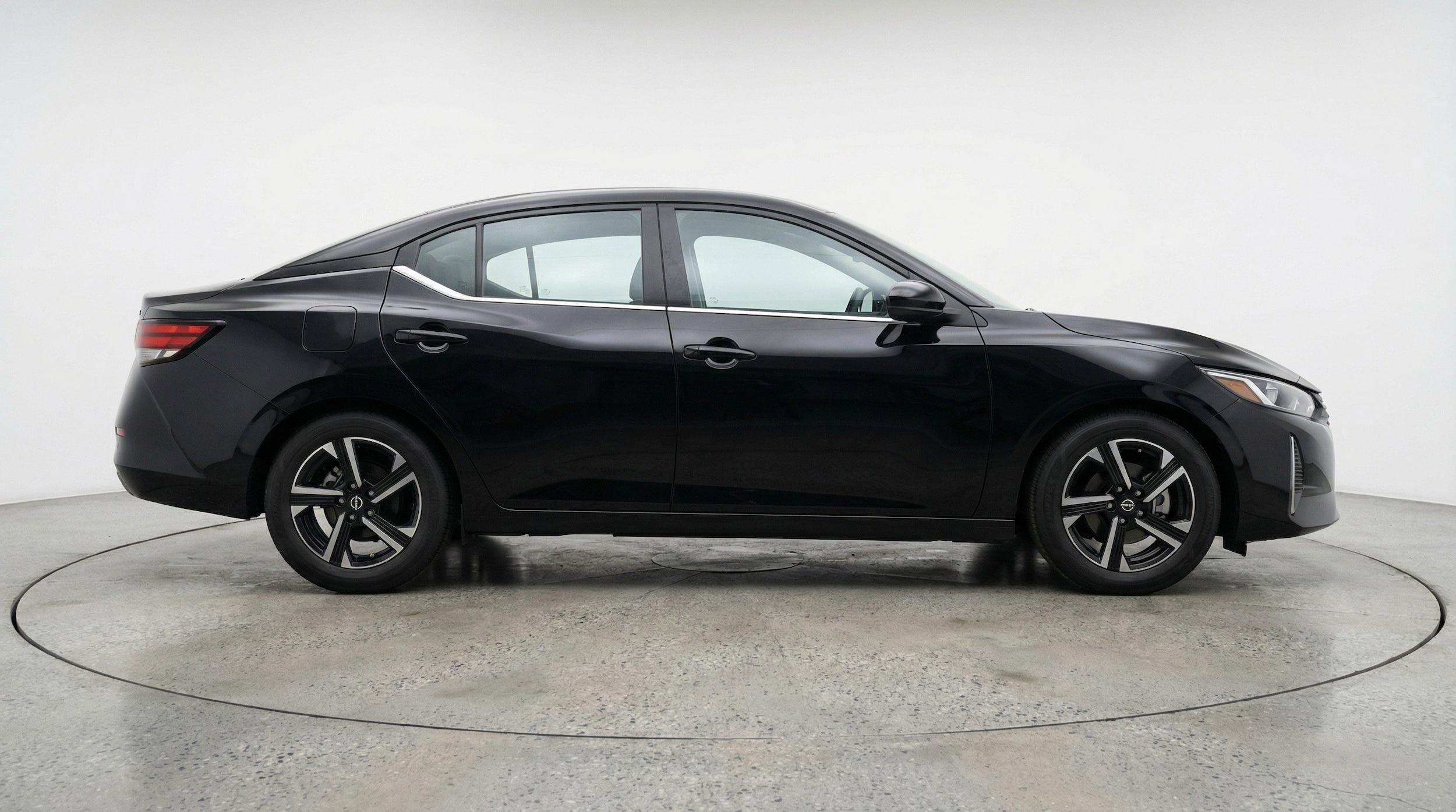 Thumbnail: 2025 Nissan Sentra - 11