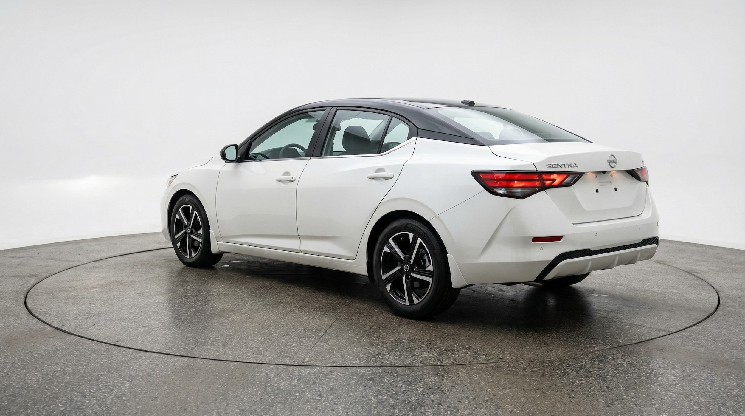 Thumbnail: 2025 Nissan Sentra - 5