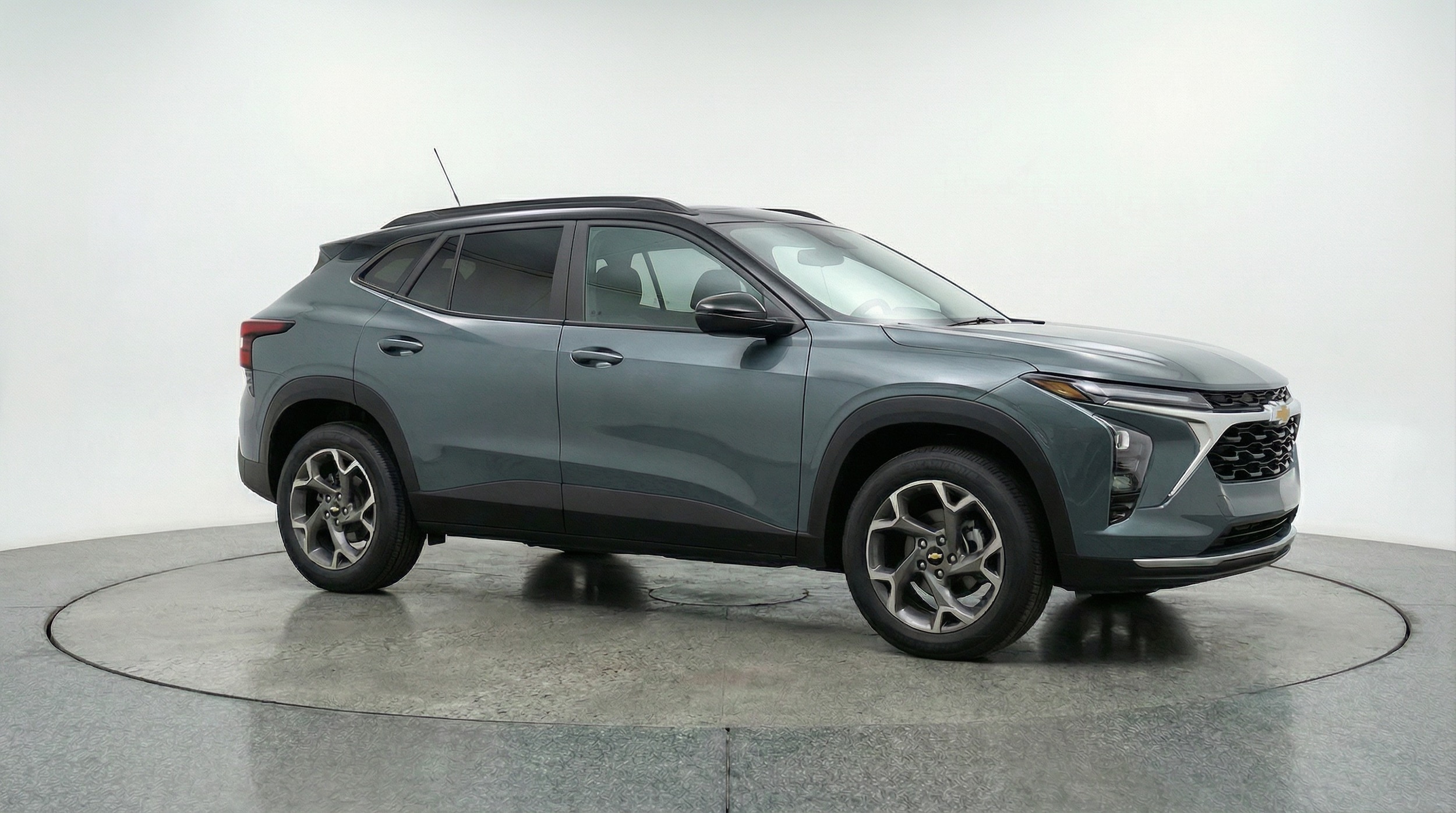 Thumbnail: 2025 Chevrolet Trax - 1