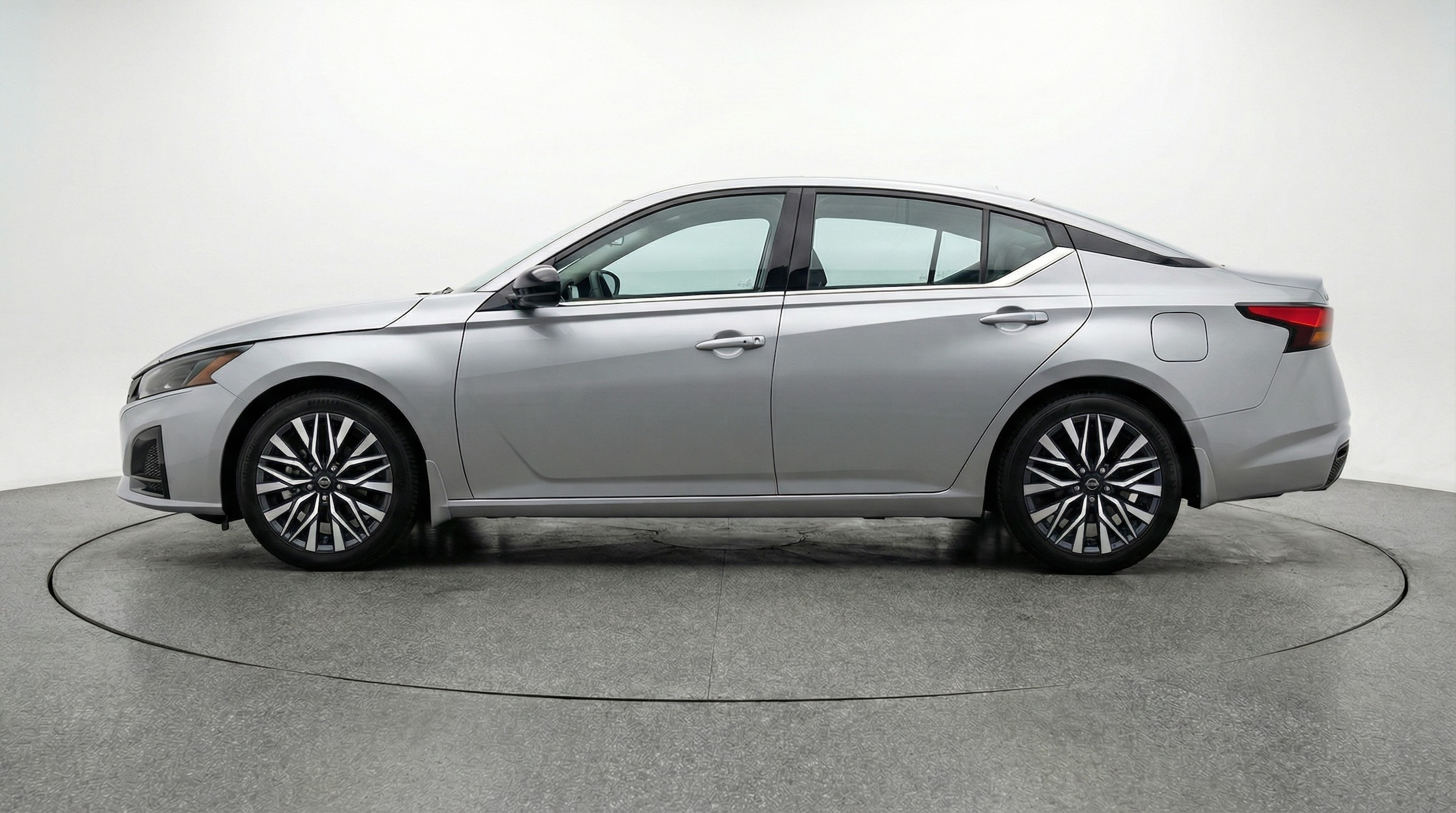 Thumbnail: 2025 Nissan Altima - 4