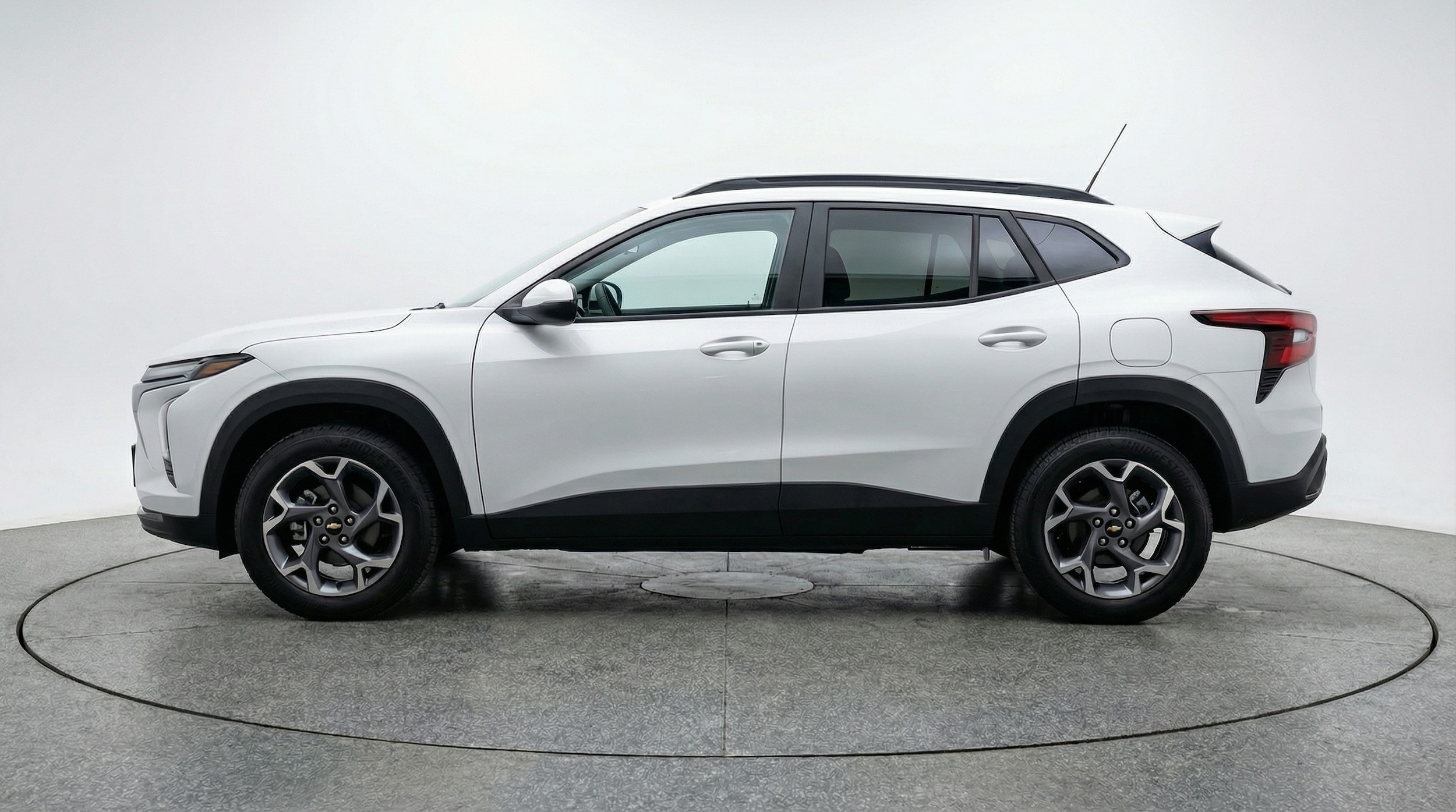 Thumbnail: 2025 Chevrolet Trax - 4