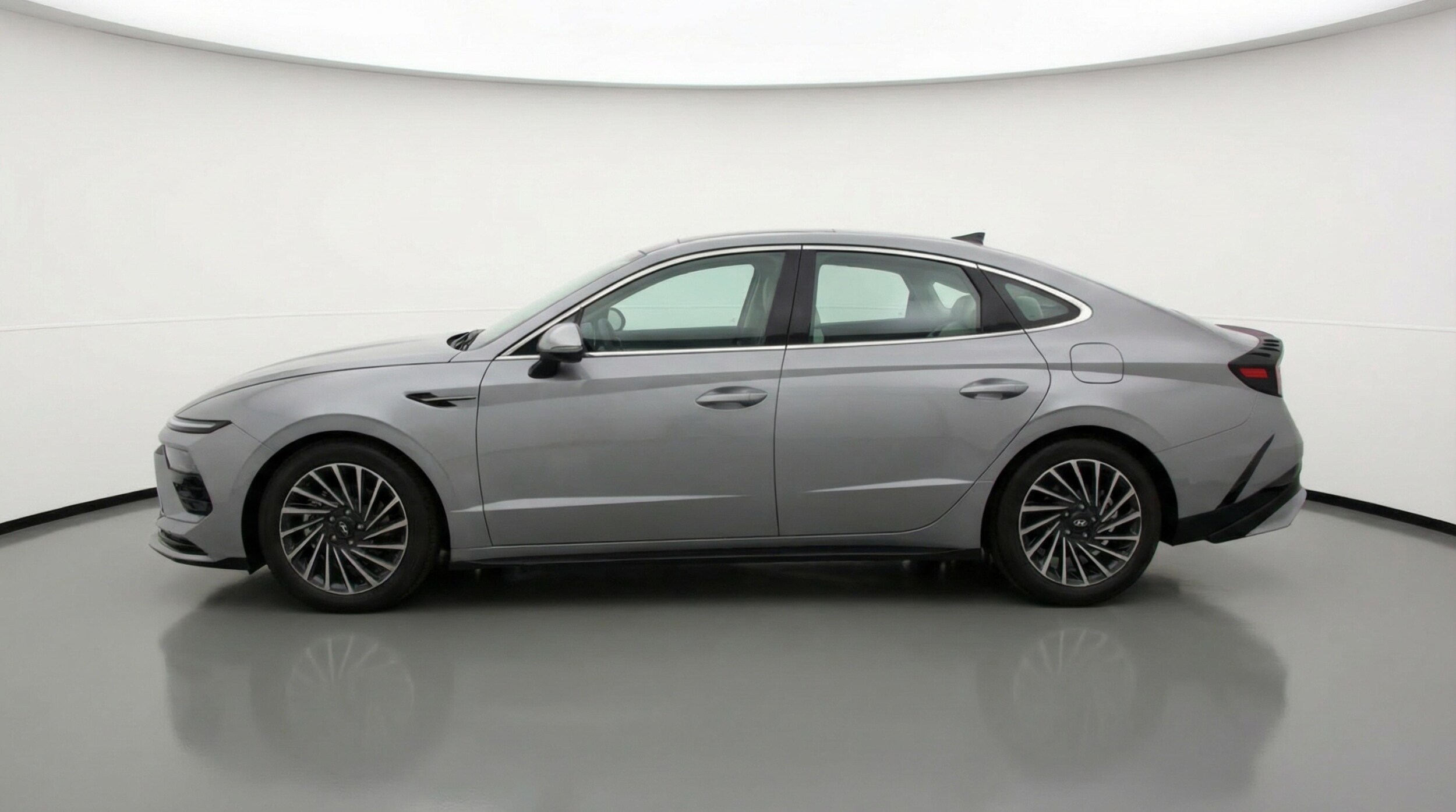 Thumbnail: 2025 Hyundai Sonata - 4