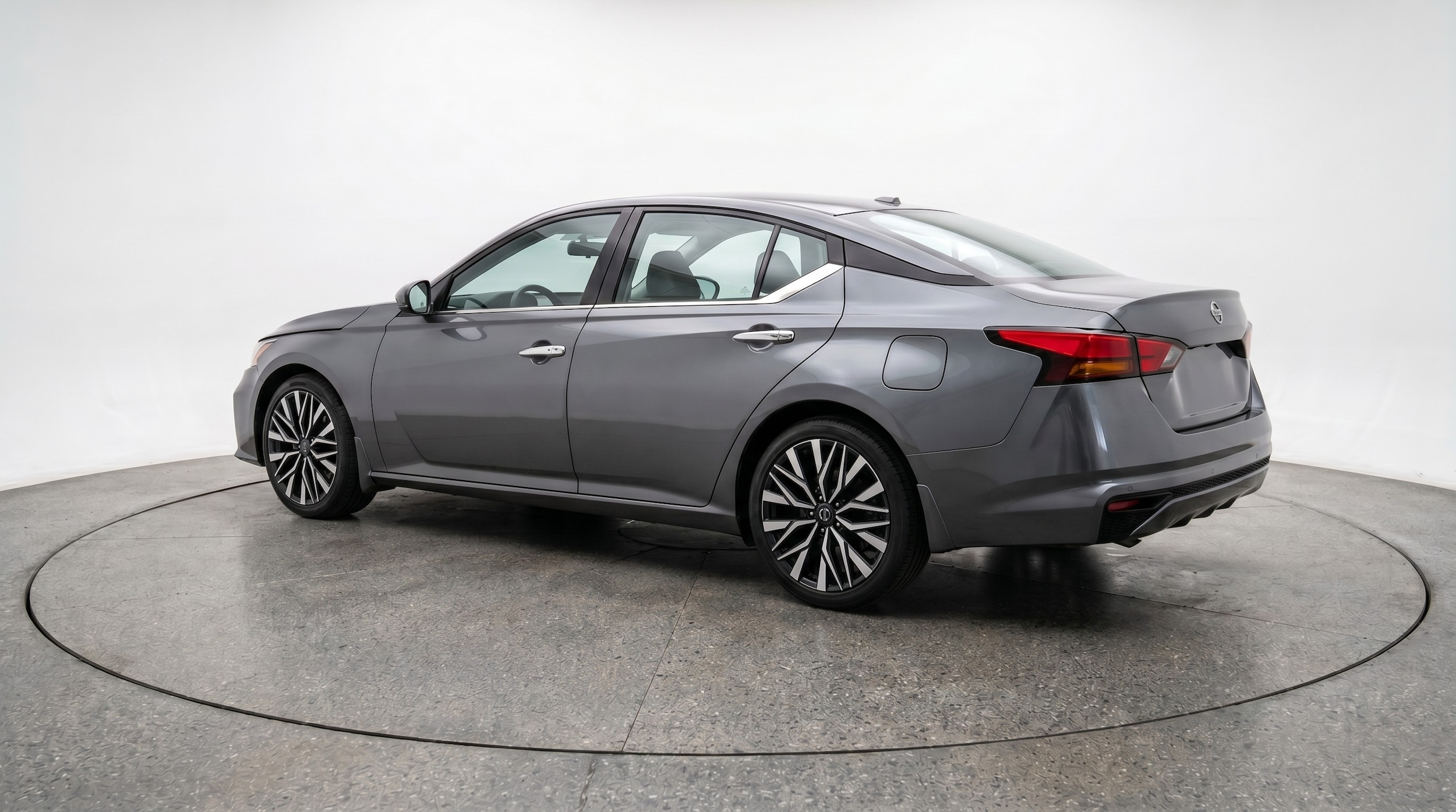 Thumbnail: 2025 Nissan Altima - 5