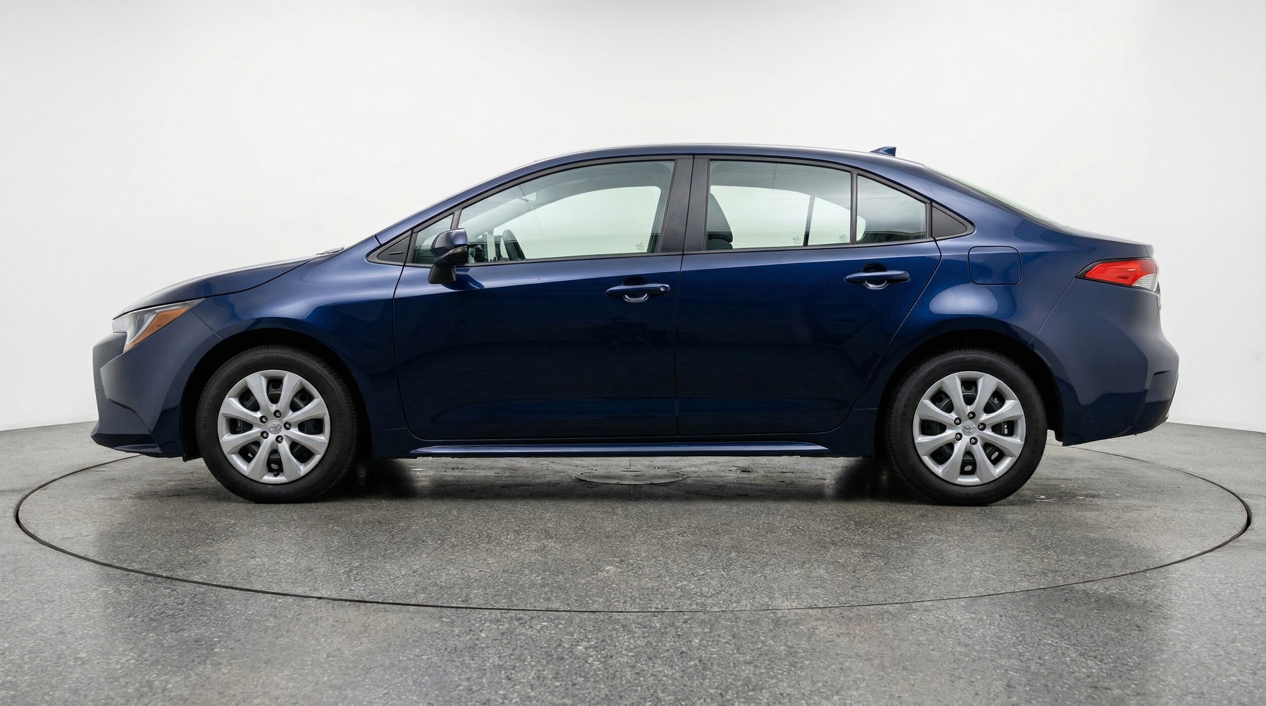 Thumbnail: 2025 Toyota Corolla - 4