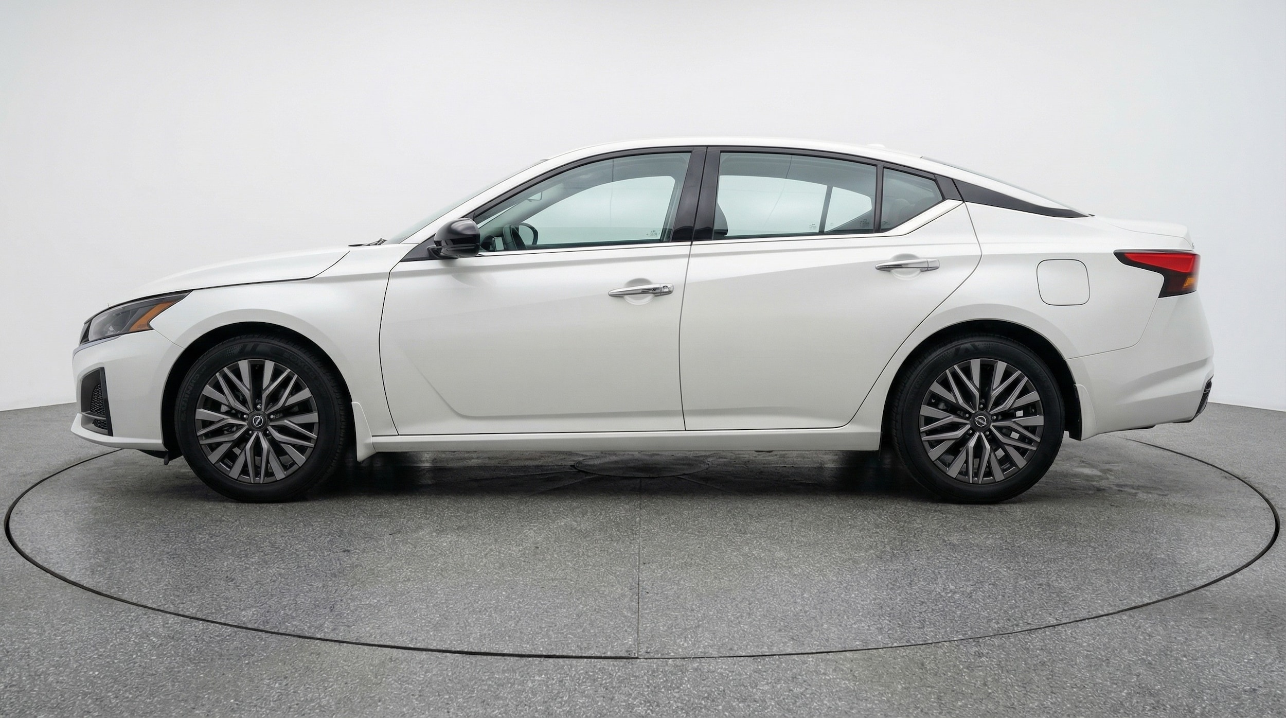 Thumbnail: 2025 Nissan Altima - 4