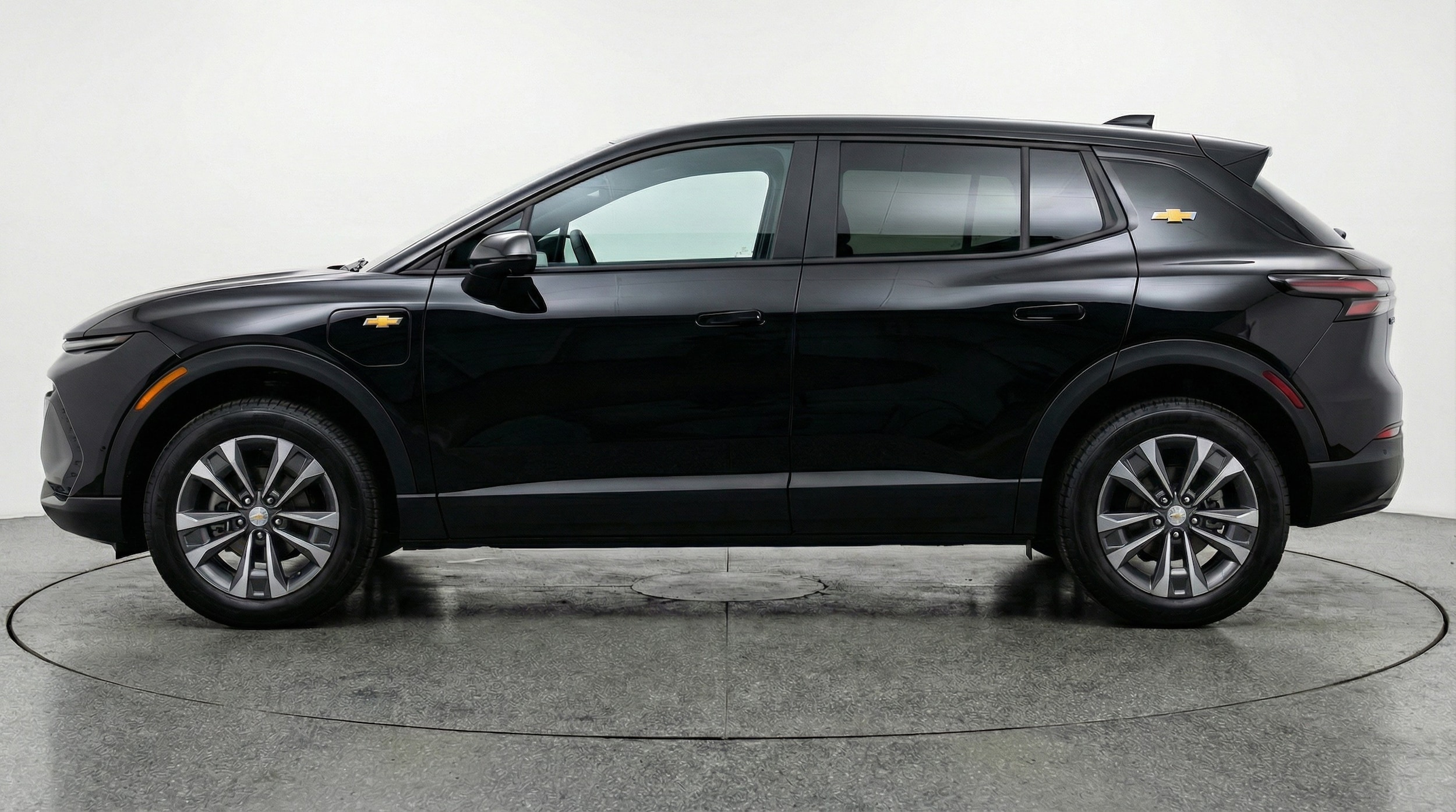 Thumbnail: 2025 Chevrolet Equinox - 4