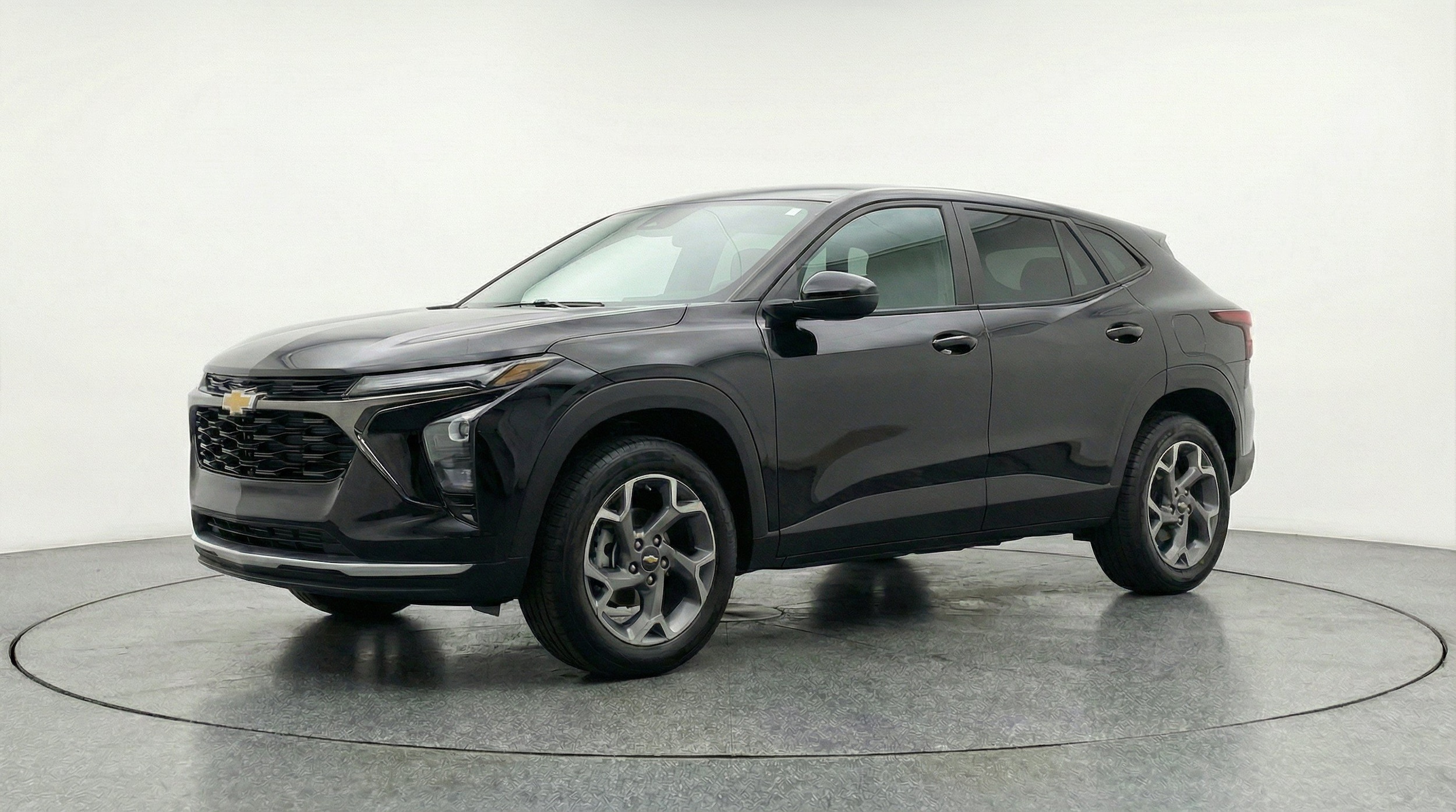 Thumbnail: 2025 Chevrolet Trax - 3