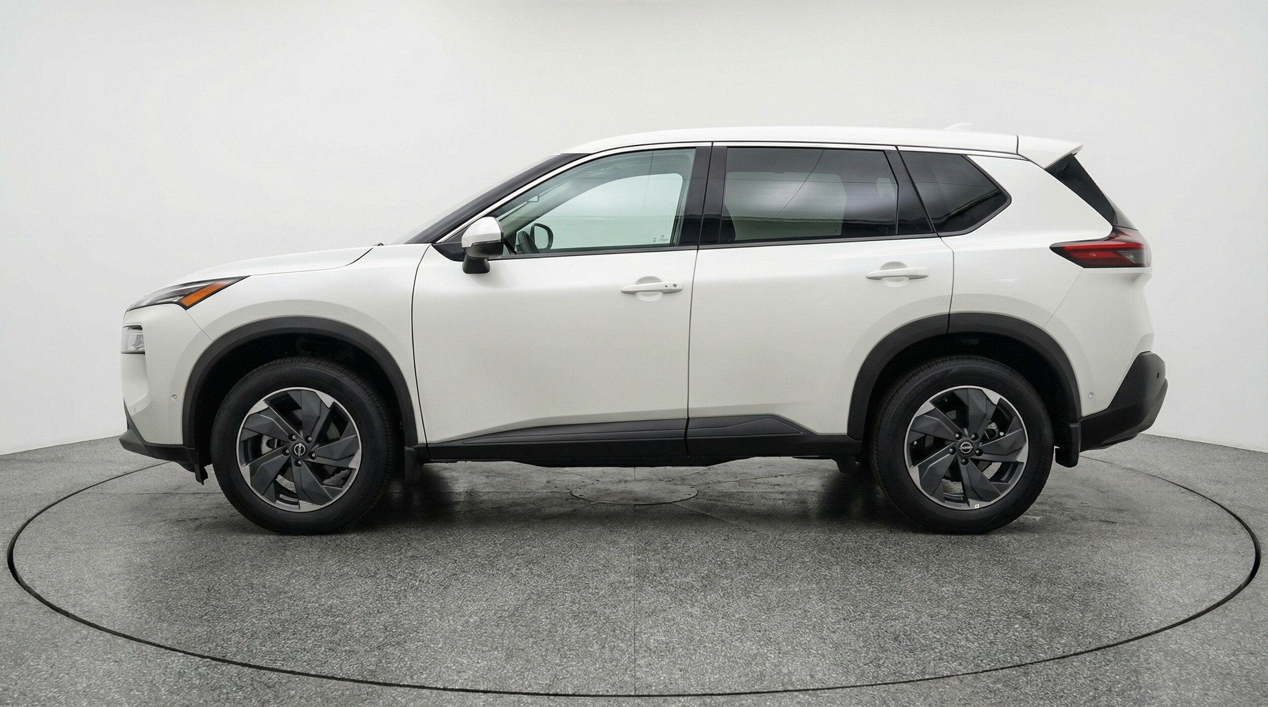 Thumbnail: 2025 Nissan Rogue - 4