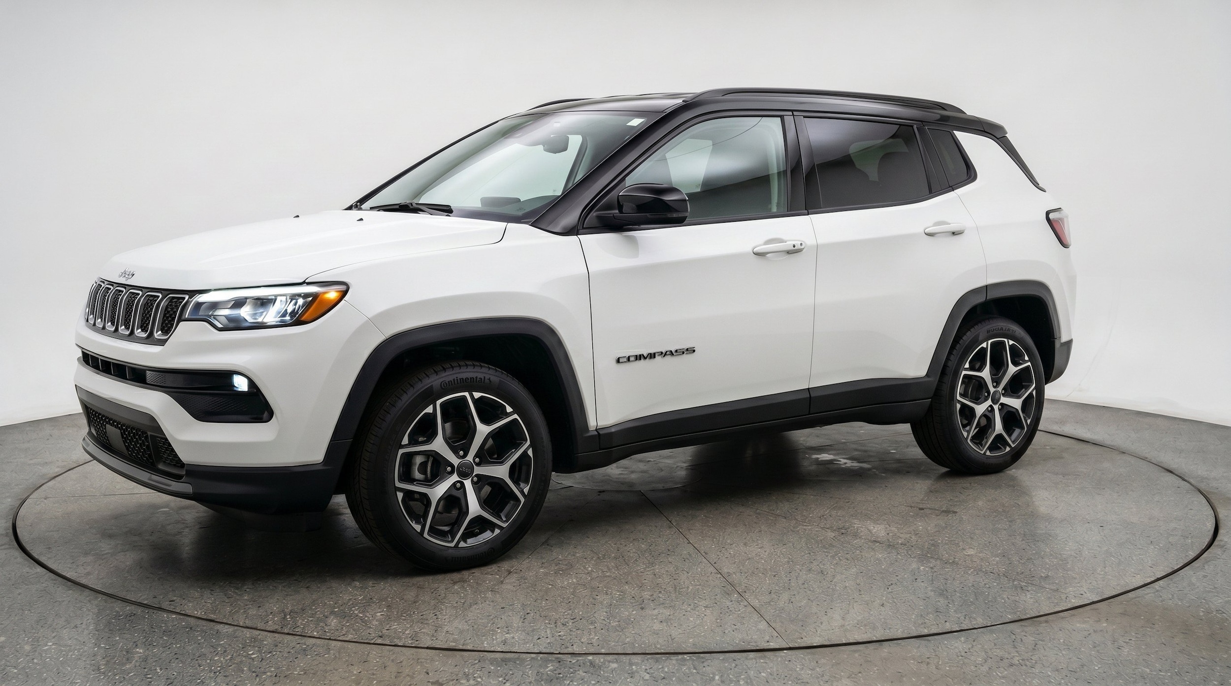 Thumbnail: 2025 Jeep Compass - 3
