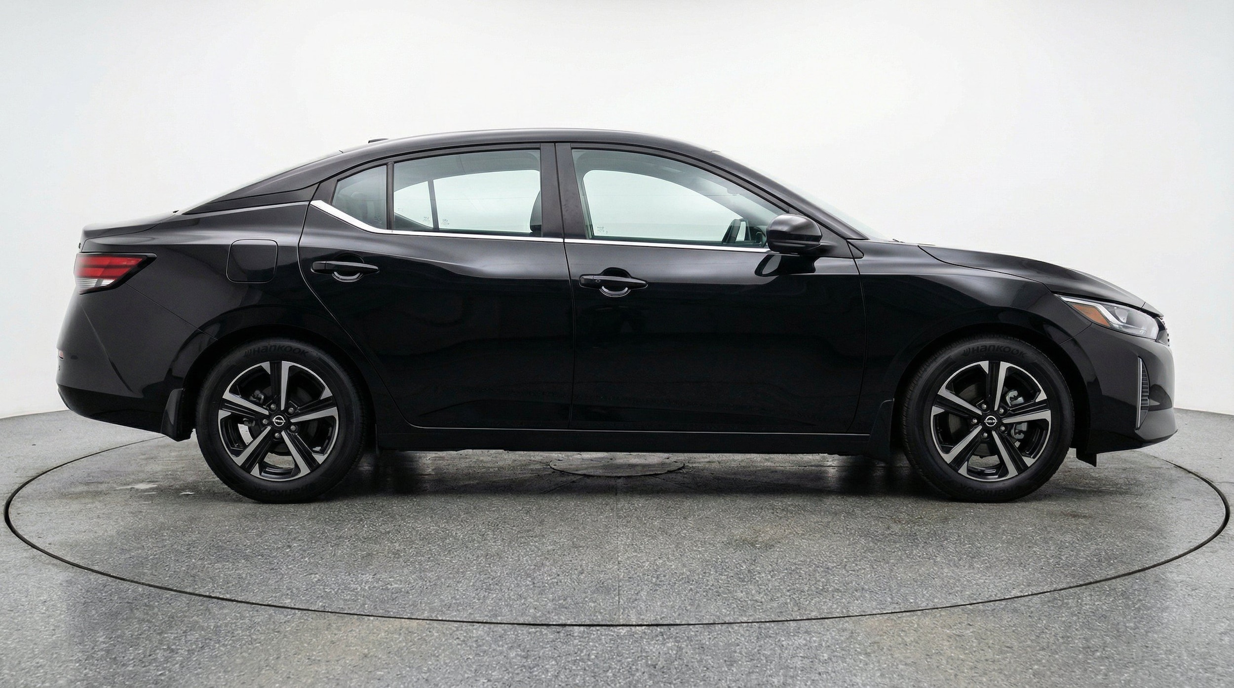 Thumbnail: 2025 Nissan Sentra - 11