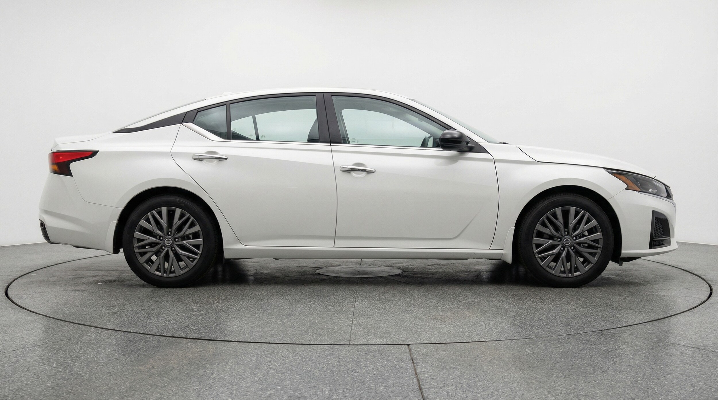 Thumbnail: 2025 Nissan Altima - 8