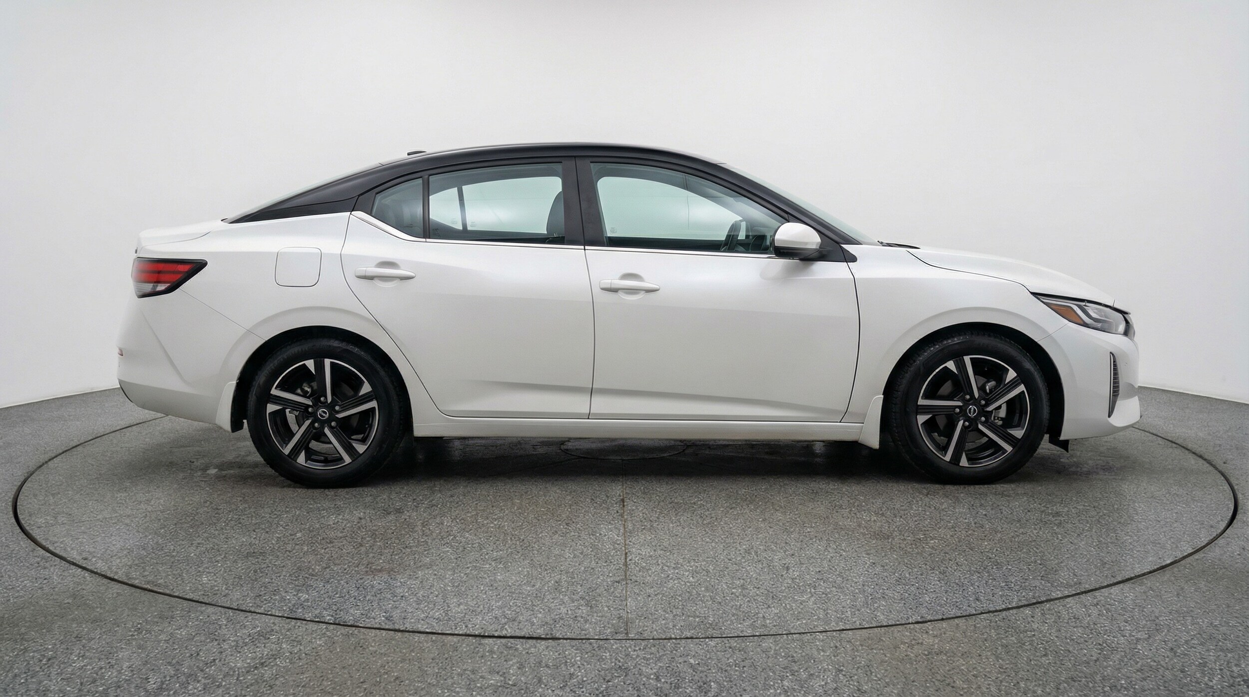 Thumbnail: 2025 Nissan Sentra - 8