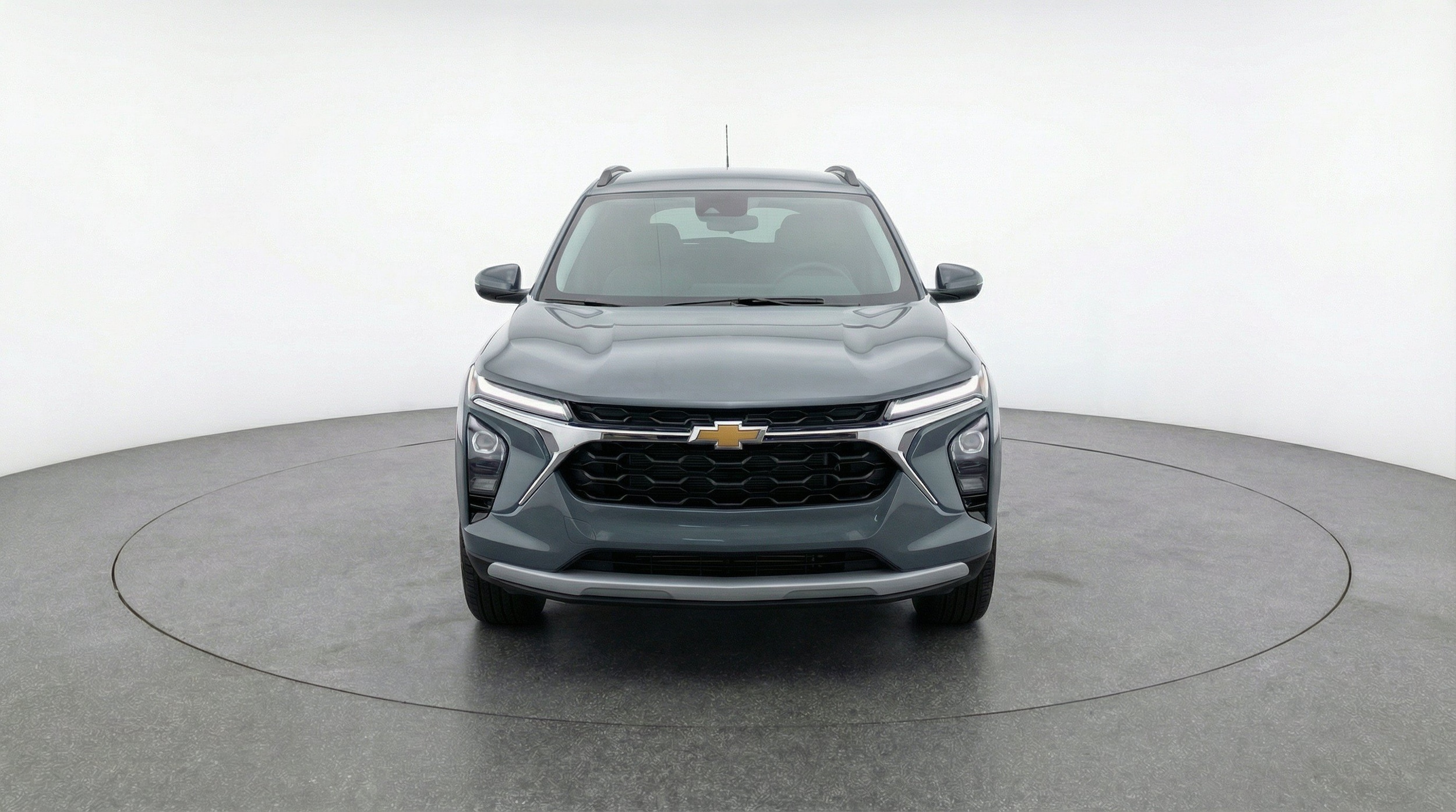 Thumbnail: 2025 Chevrolet Trax - 2