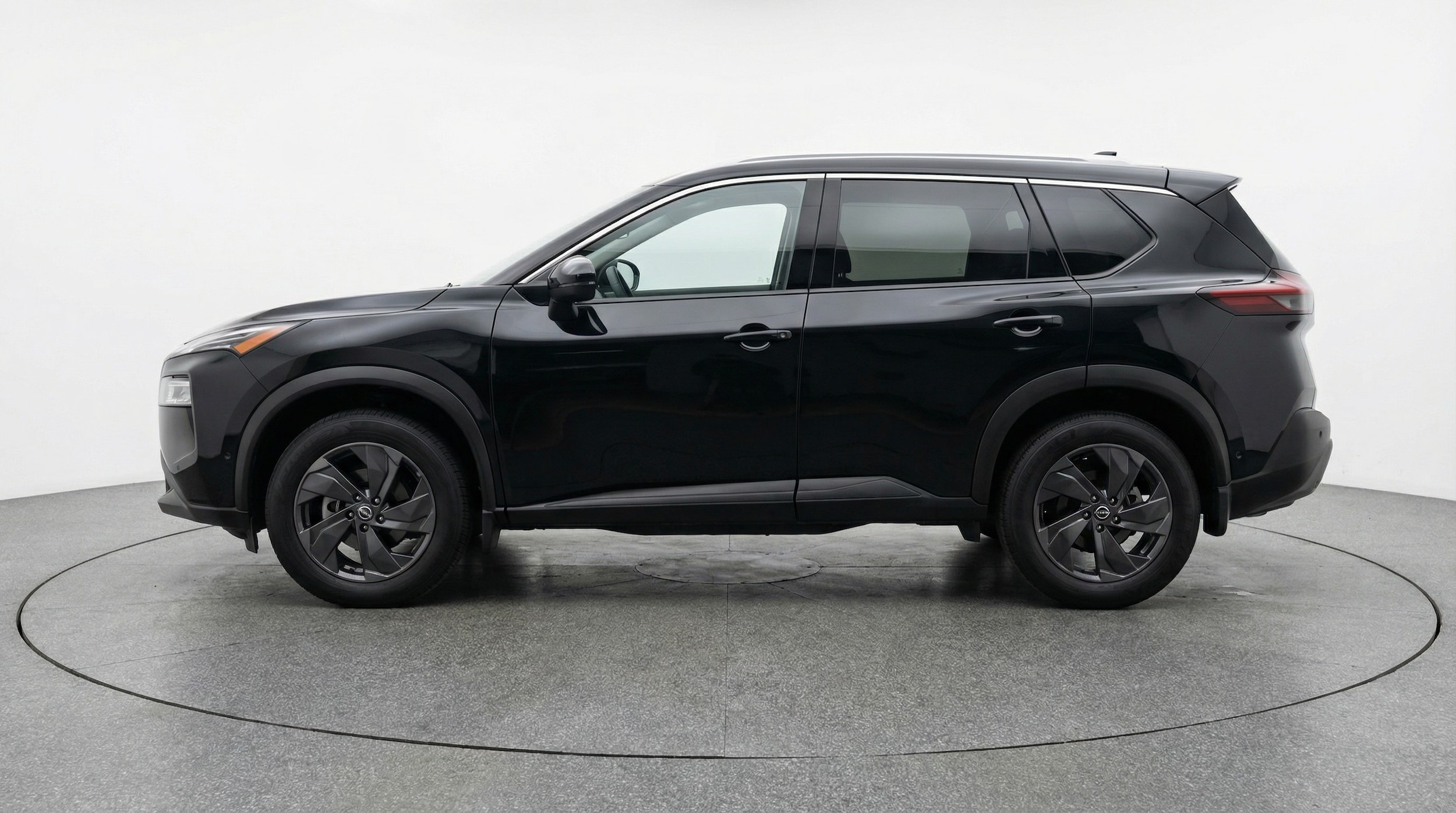 Thumbnail: 2025 Nissan Rogue - 4