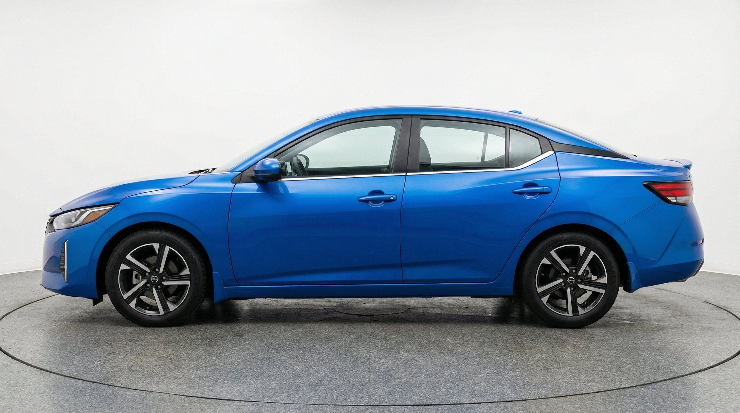 Thumbnail: 2025 Nissan Sentra - 5