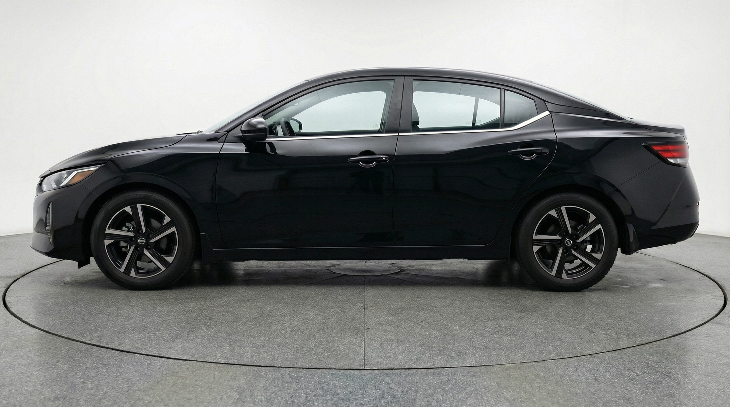 Thumbnail: 2025 Nissan Sentra - 4