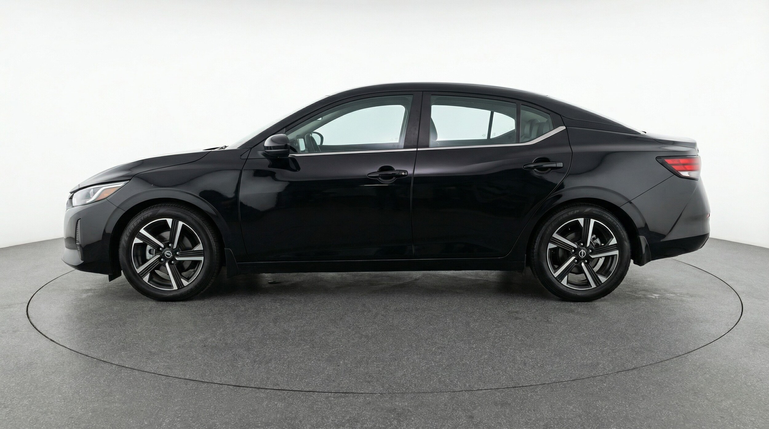 Thumbnail: 2025 Nissan Sentra - 4