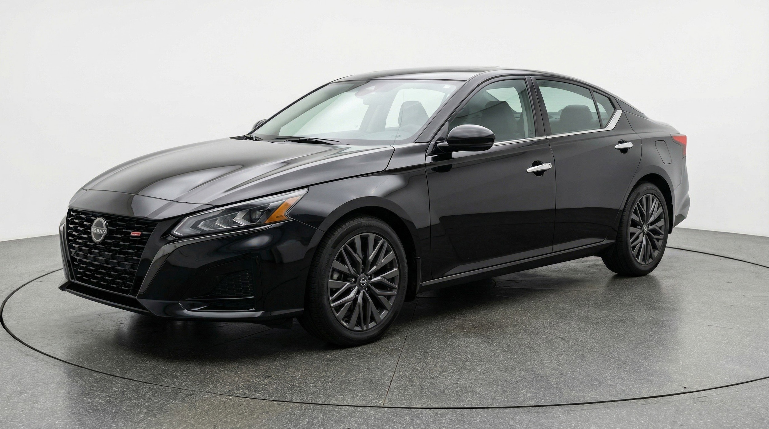 Thumbnail: 2025 Nissan Altima - 3