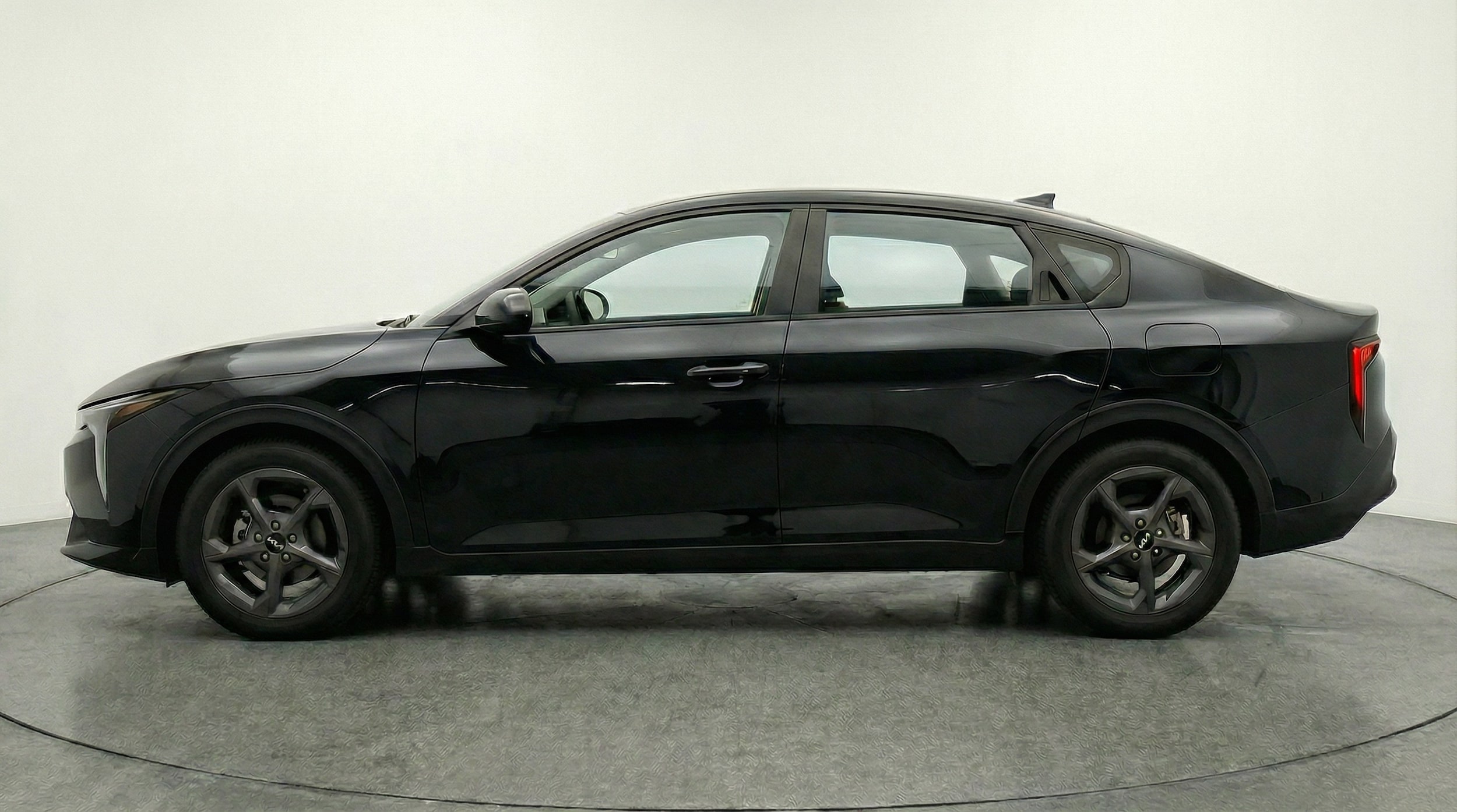 Thumbnail: 2025 Kia K4 - 4