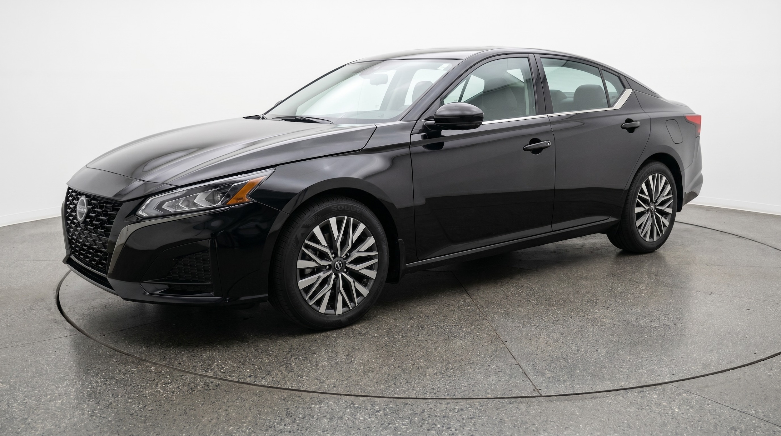 Thumbnail: 2025 Nissan Altima - 3