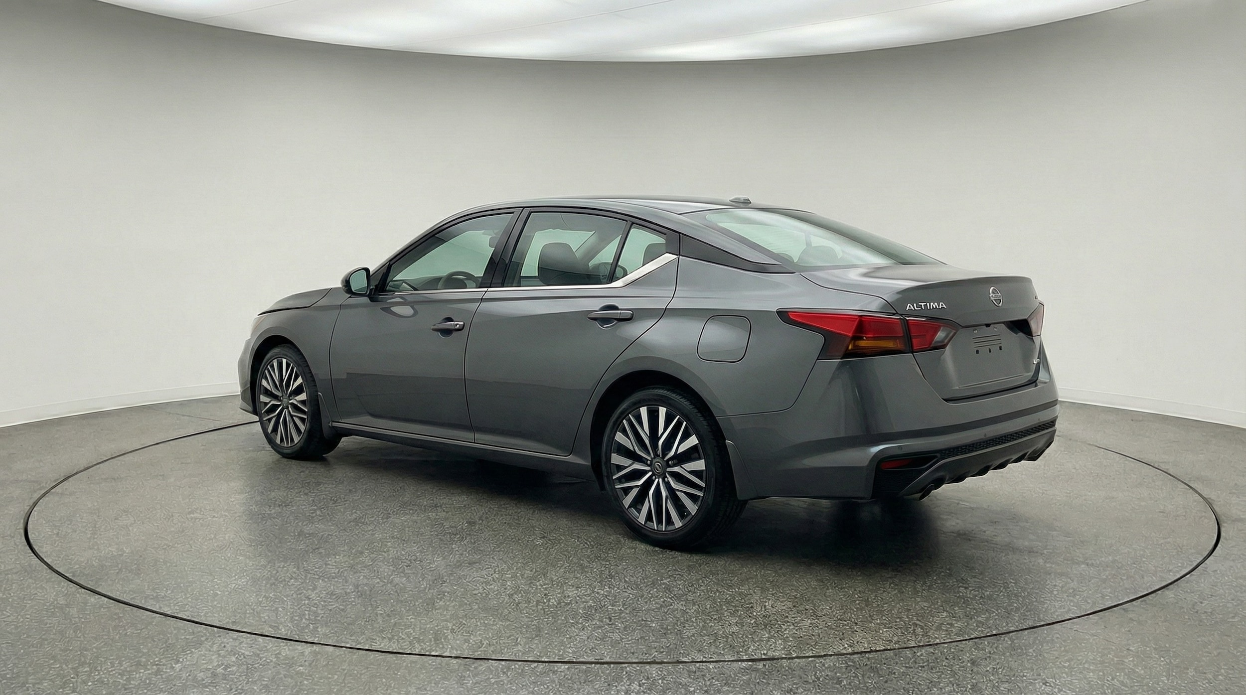 Thumbnail: 2025 Nissan Altima - 5
