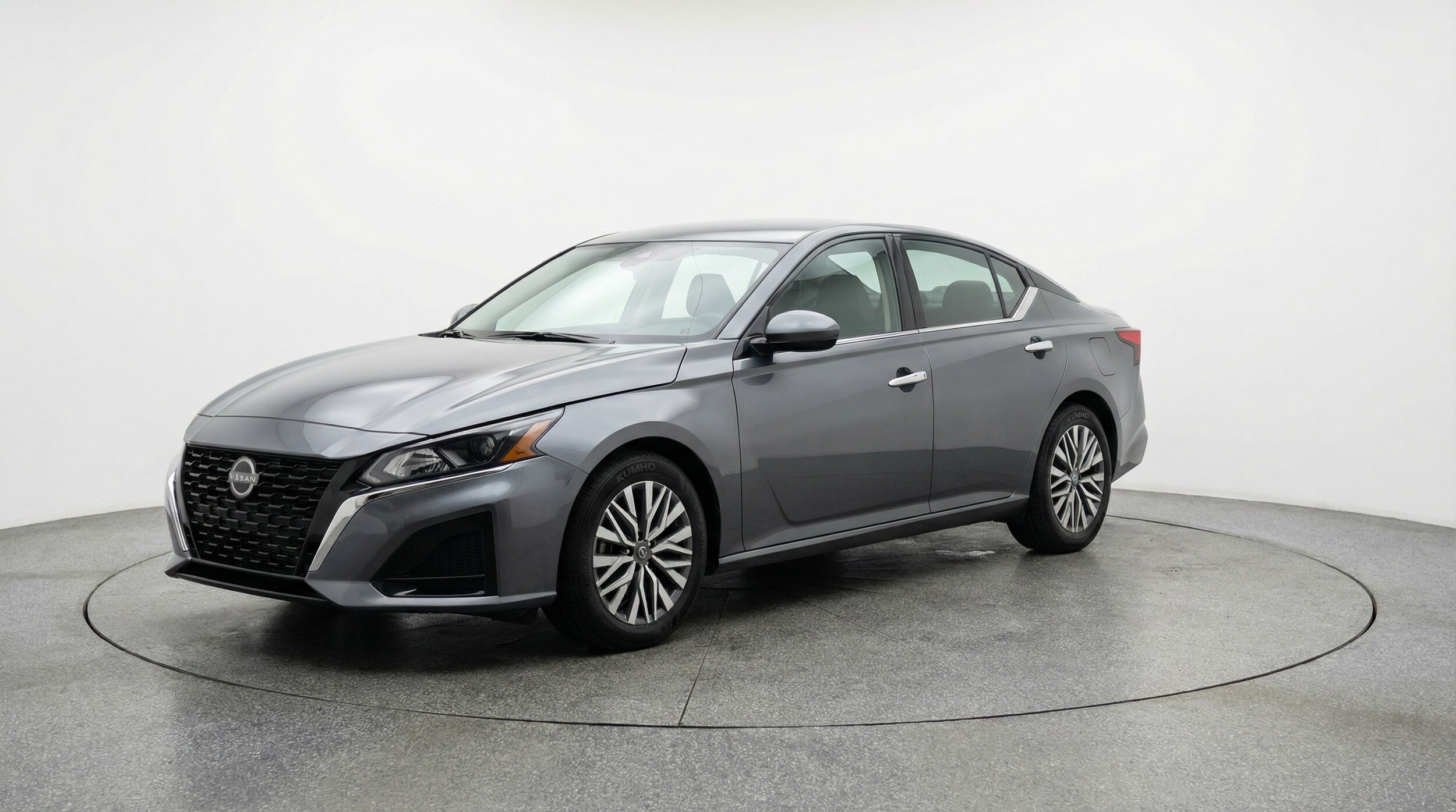Thumbnail: 2025 Nissan Altima - 3