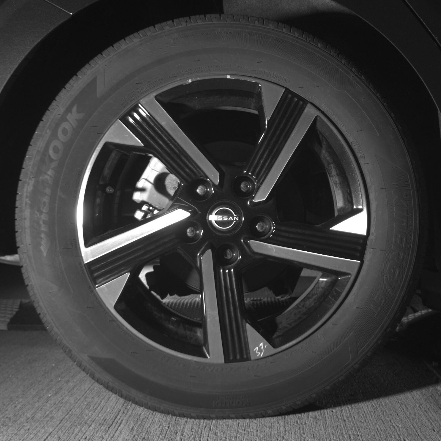 Thumbnail: 2025 Nissan Sentra - 12