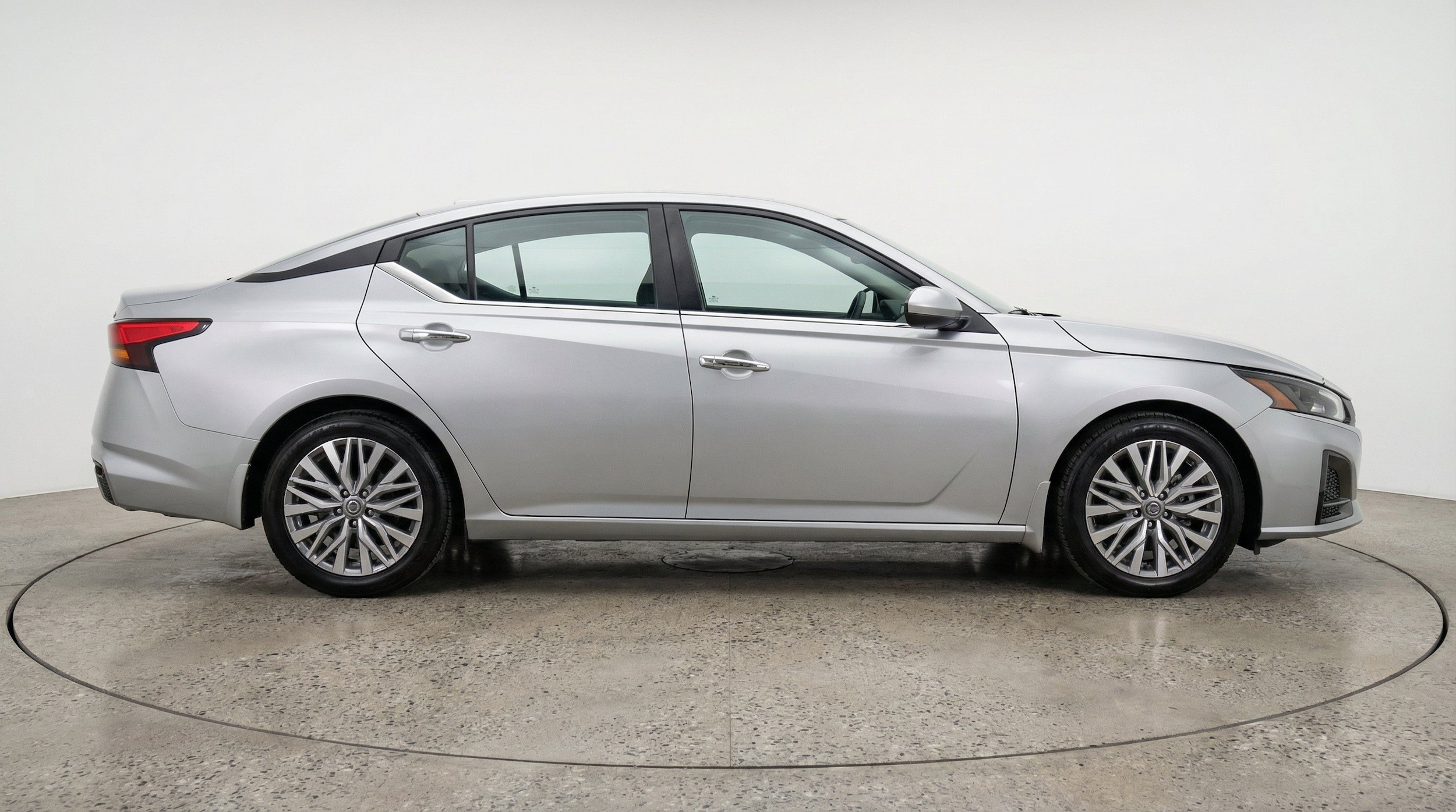 Thumbnail: 2025 Nissan Altima - 11