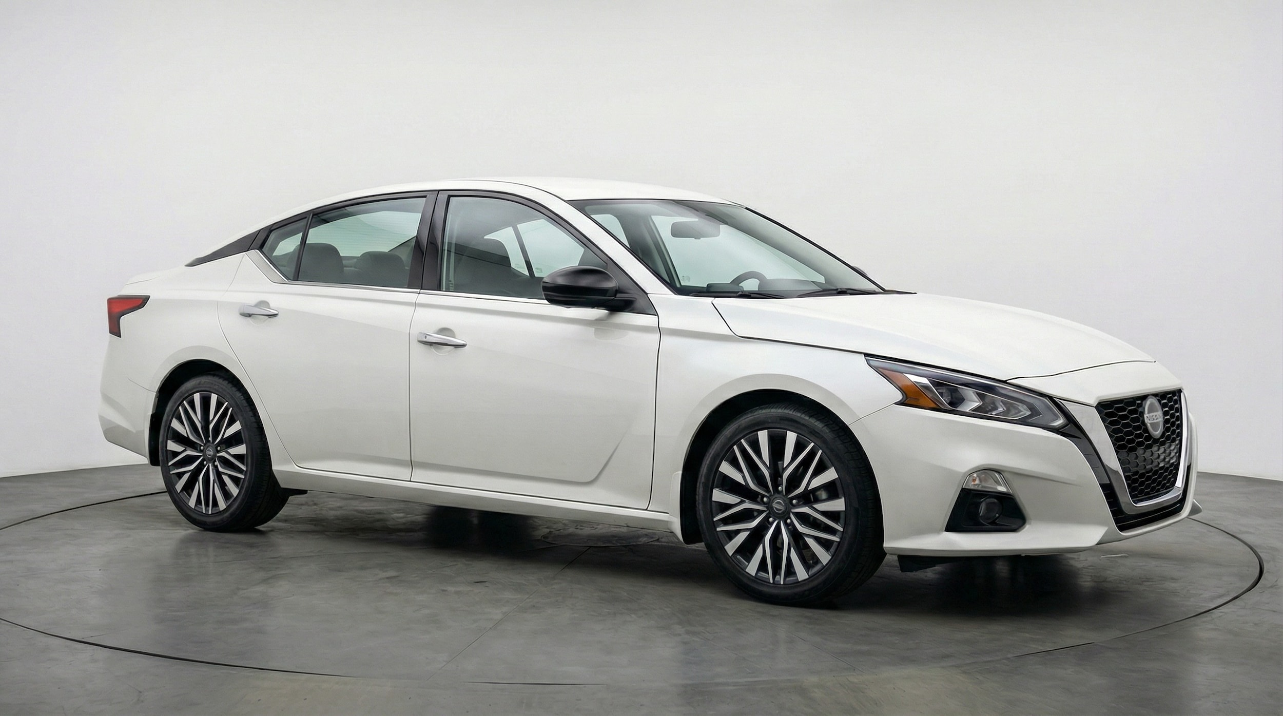 Thumbnail: 2025 Nissan Altima - 1