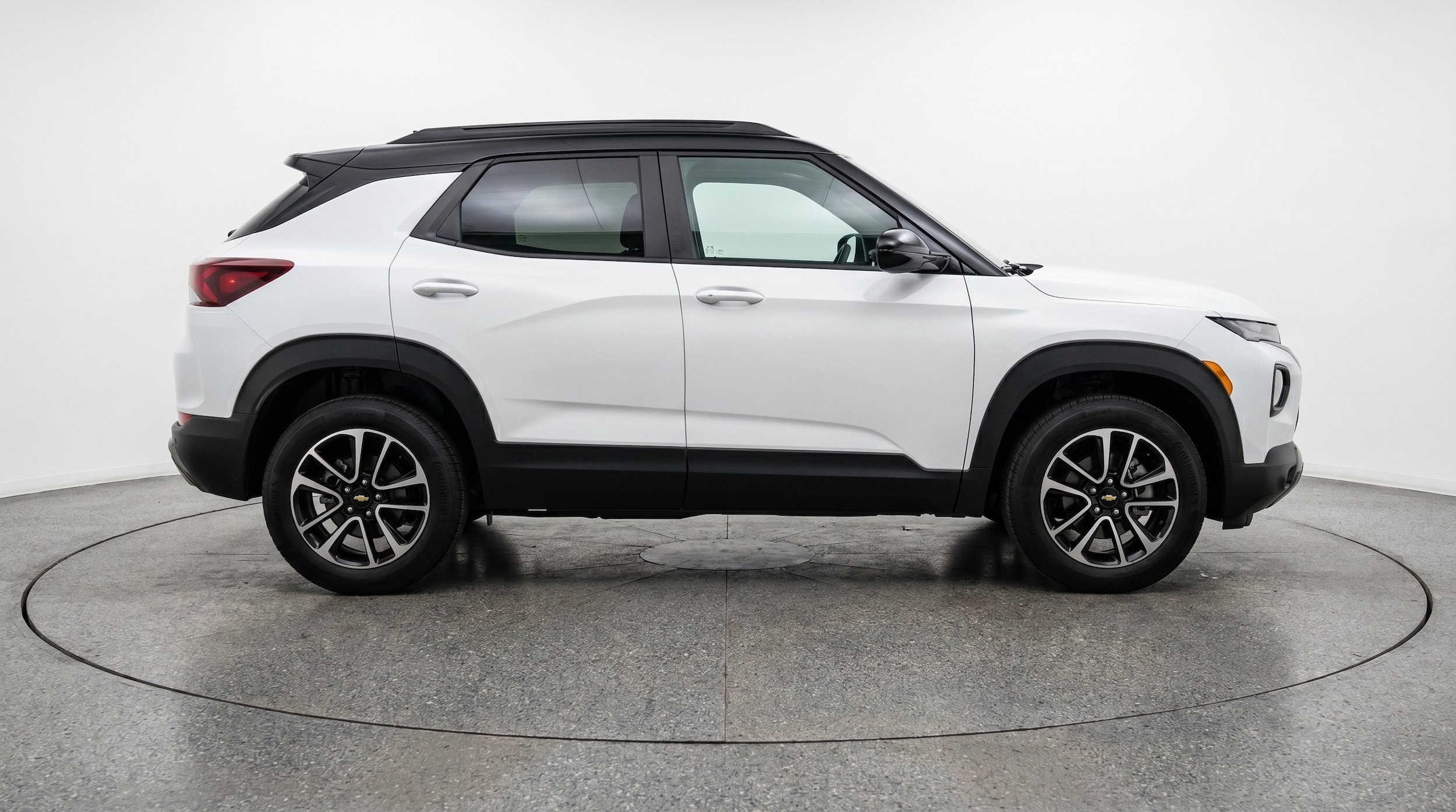 Thumbnail: 2025 Chevrolet TrailBlazer - 10