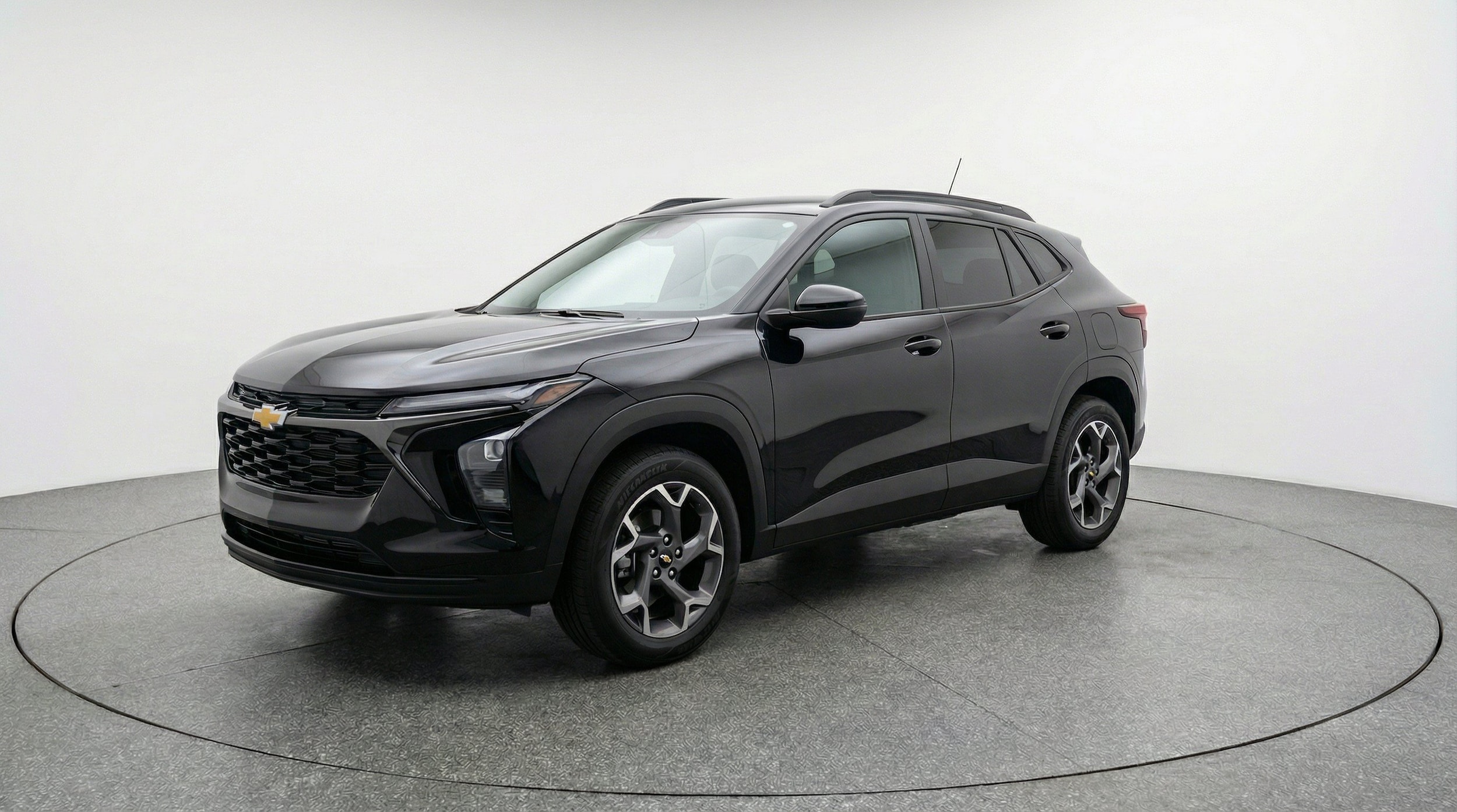 Thumbnail: 2025 Chevrolet Trax - 3