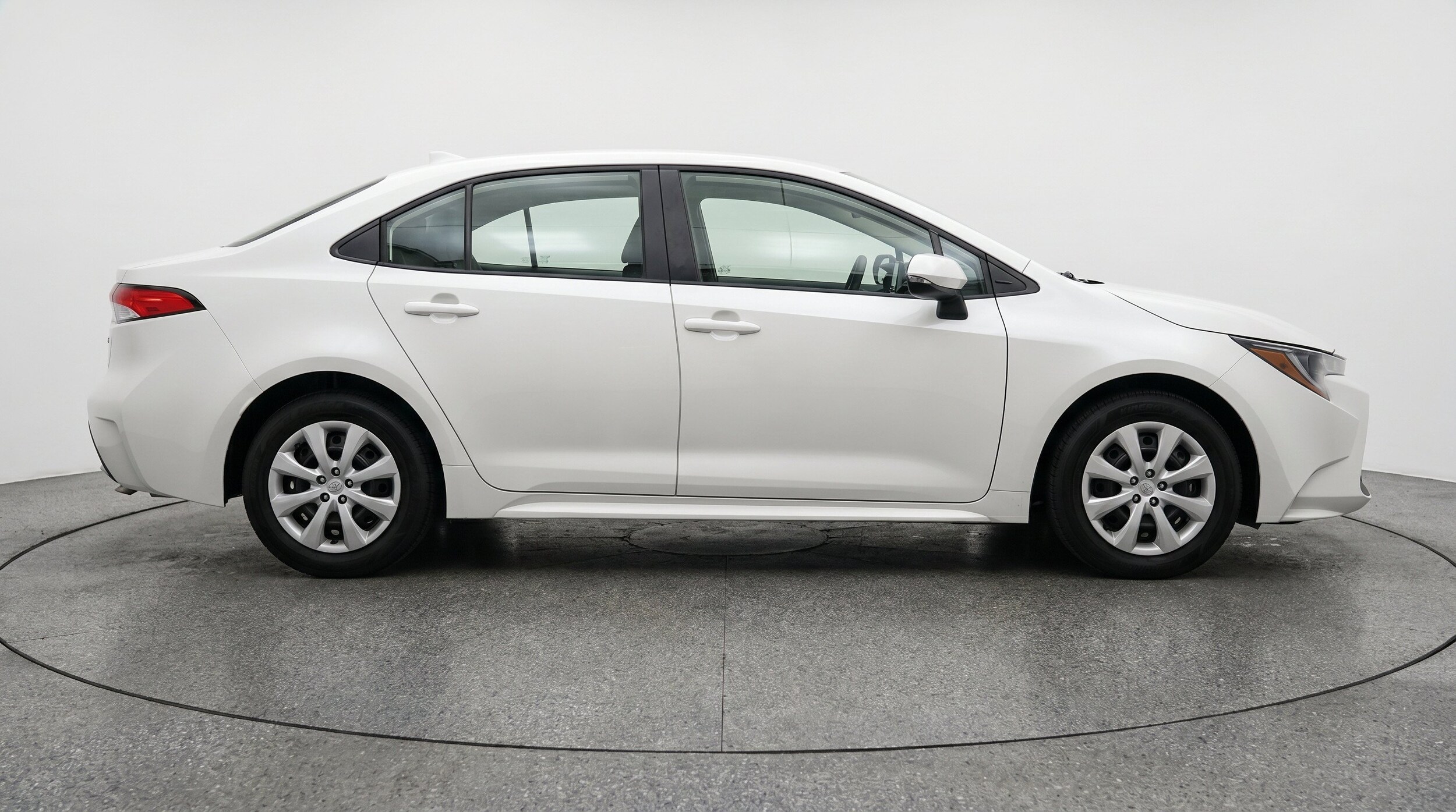 Thumbnail: 2025 Toyota Corolla - 11