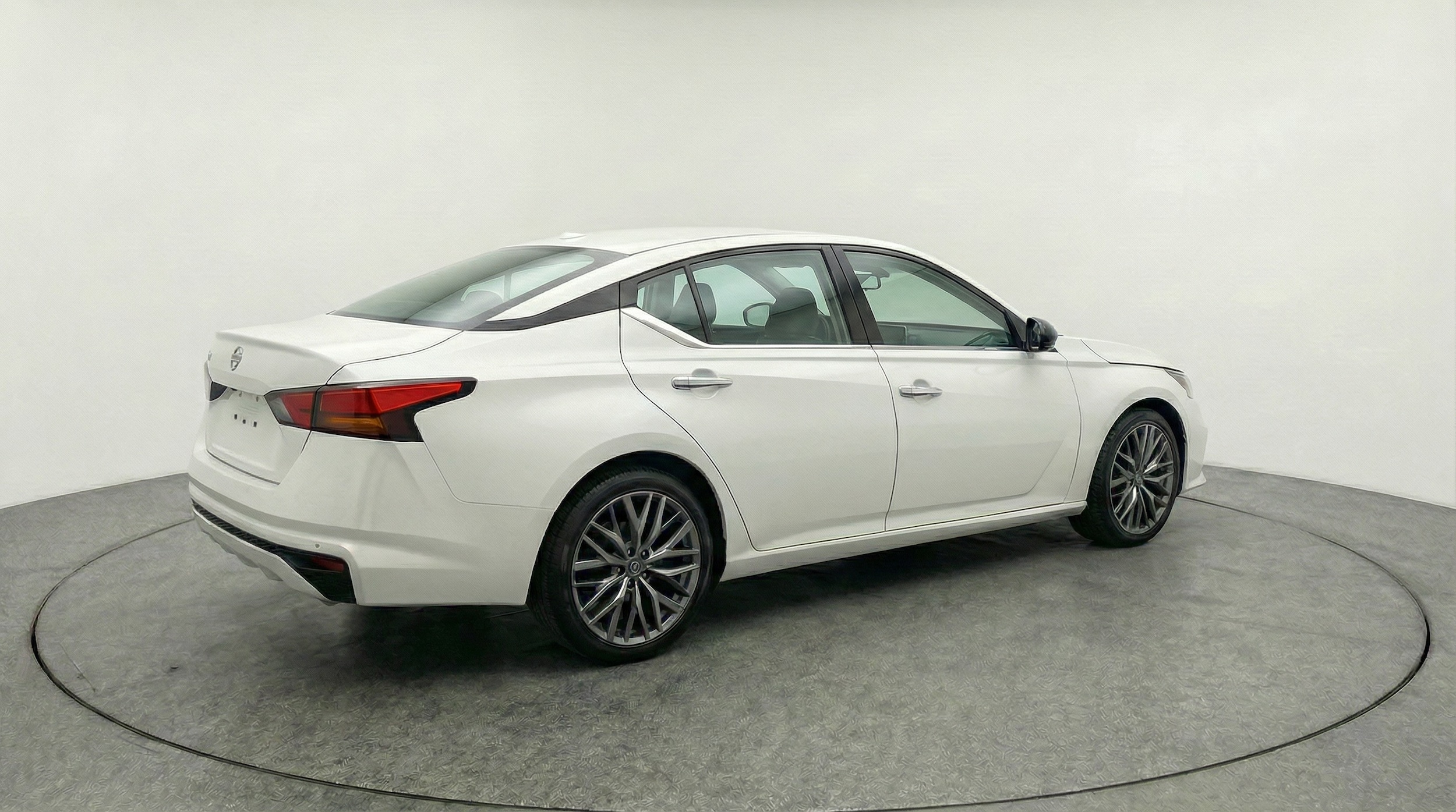 Thumbnail: 2025 Nissan Altima - 7