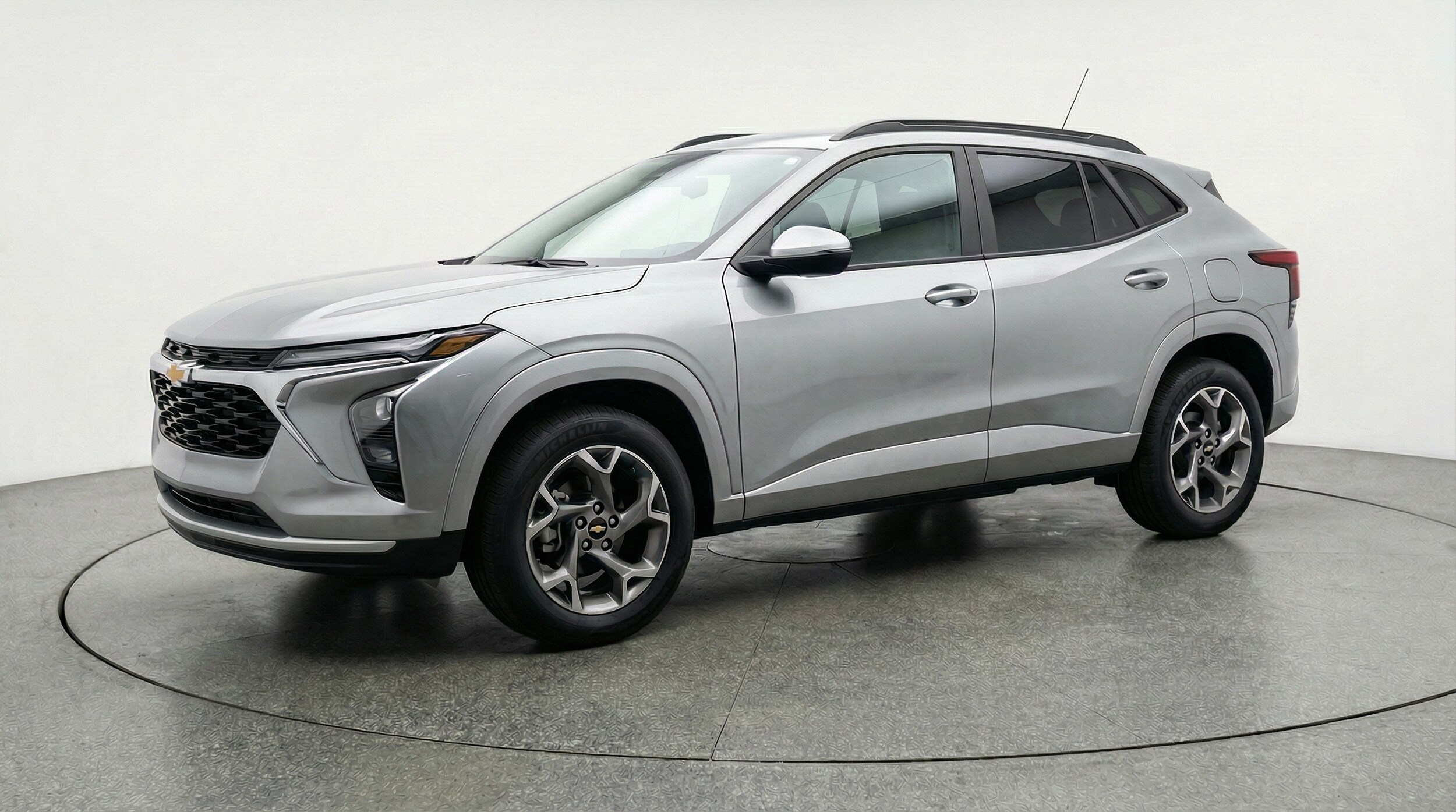 Thumbnail: 2025 Chevrolet Trax - 3