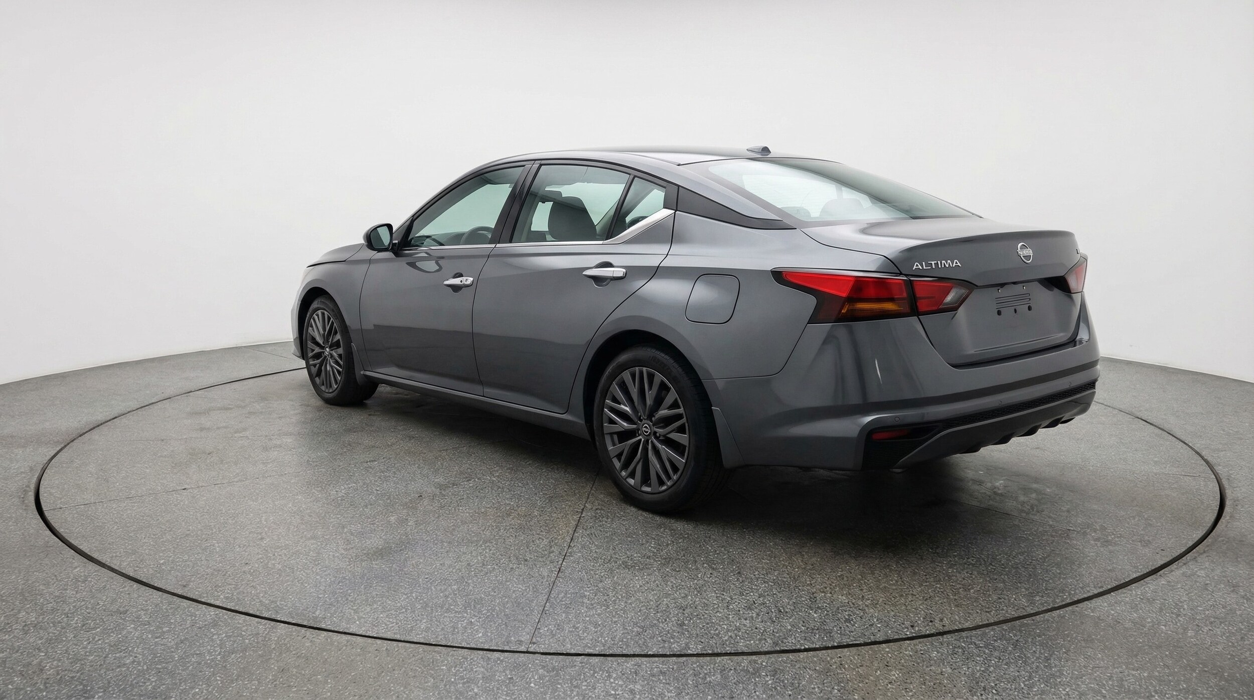 Thumbnail: 2025 Nissan Altima - 5