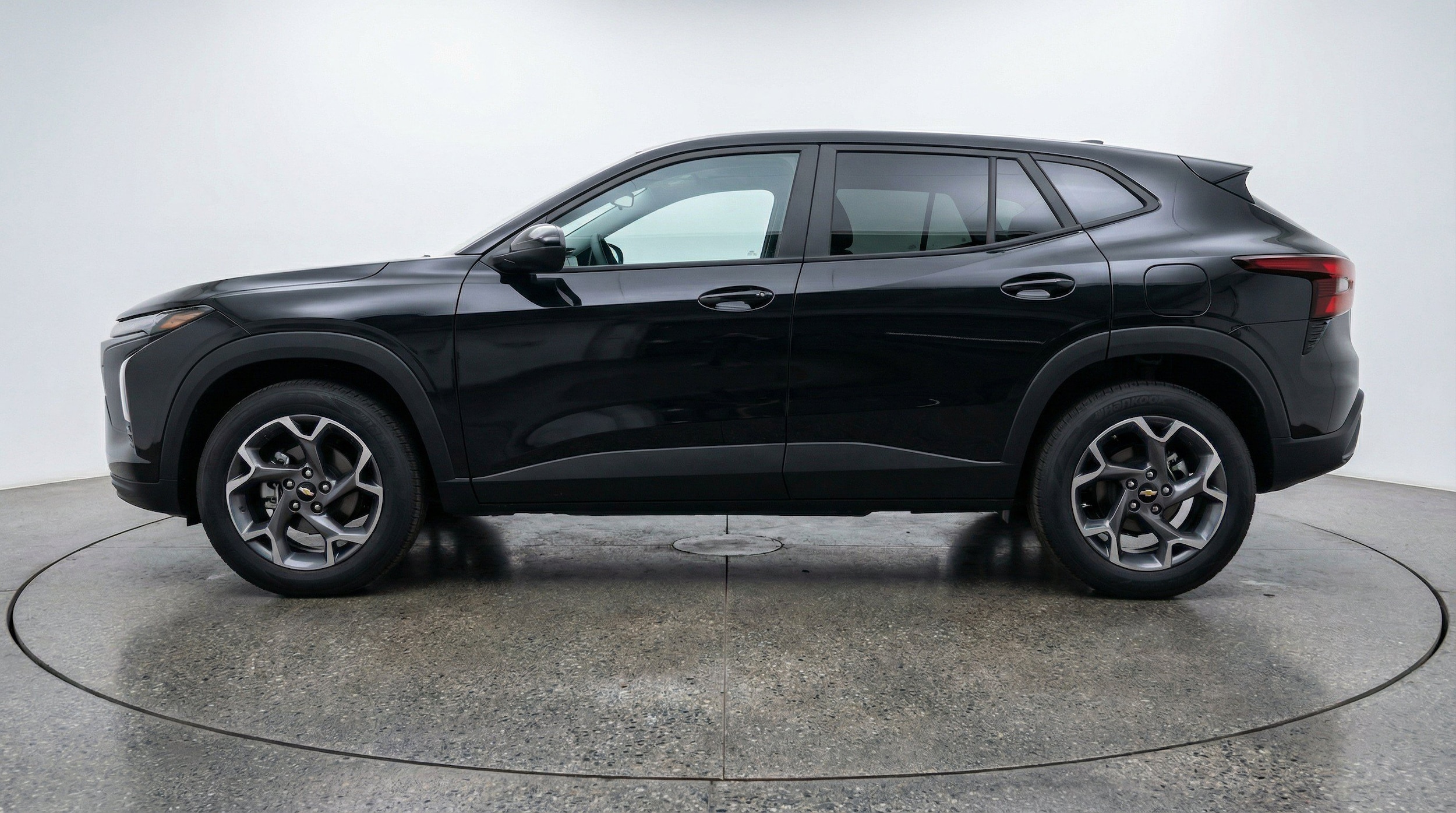 Thumbnail: 2025 Chevrolet Trax - 5