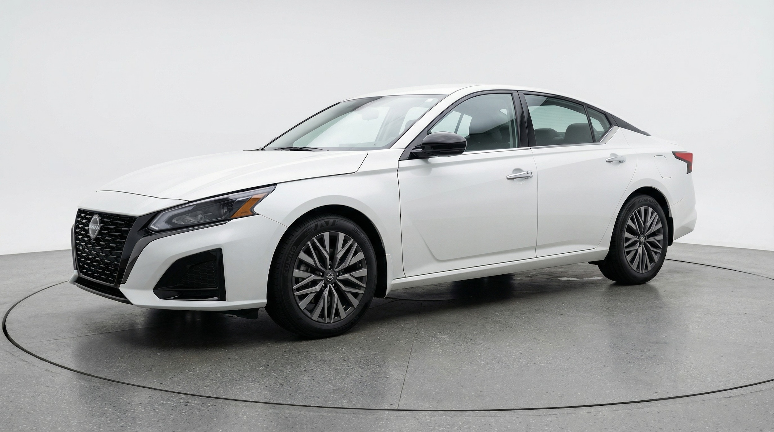 Thumbnail: 2025 Nissan Altima - 3