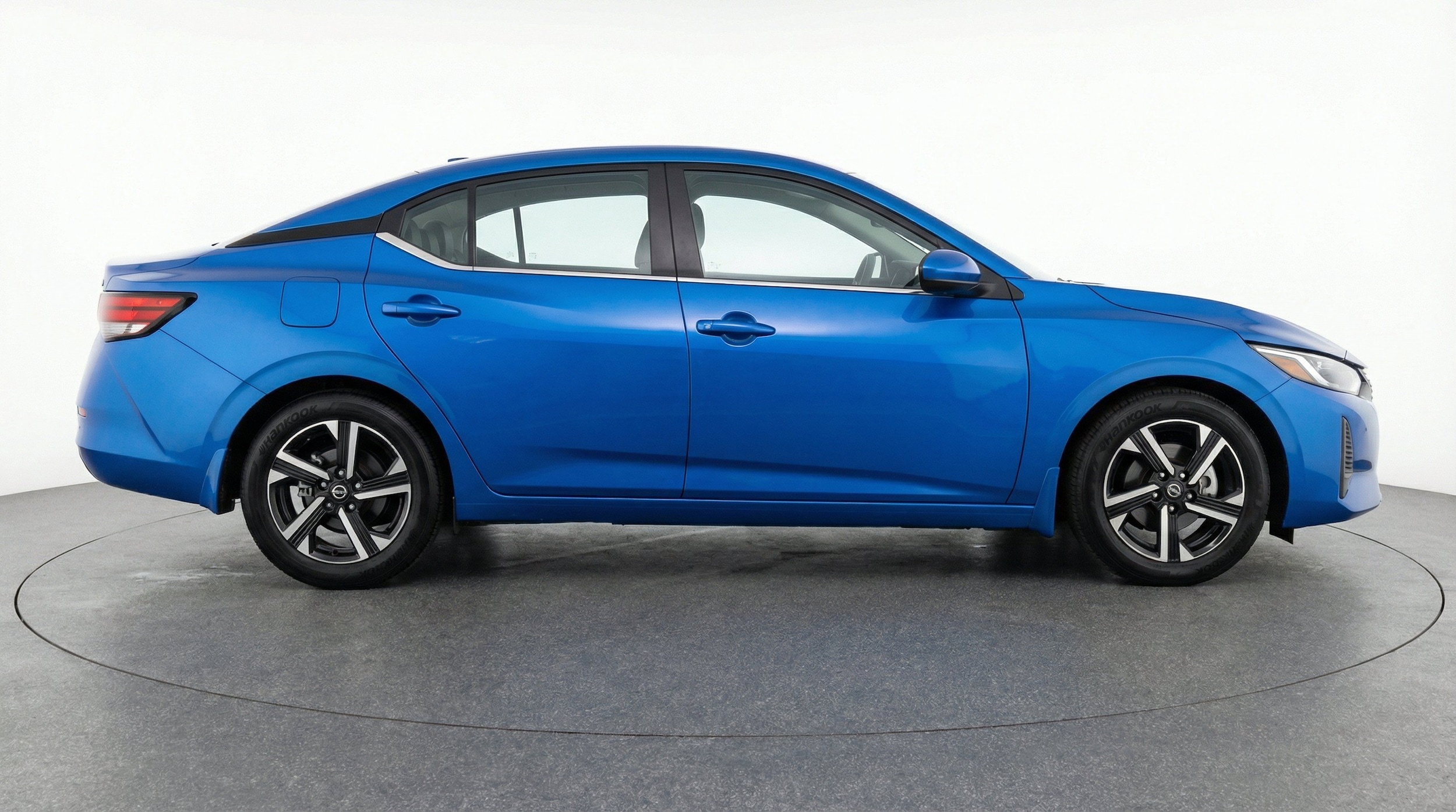 Thumbnail: 2025 Nissan Sentra - 11