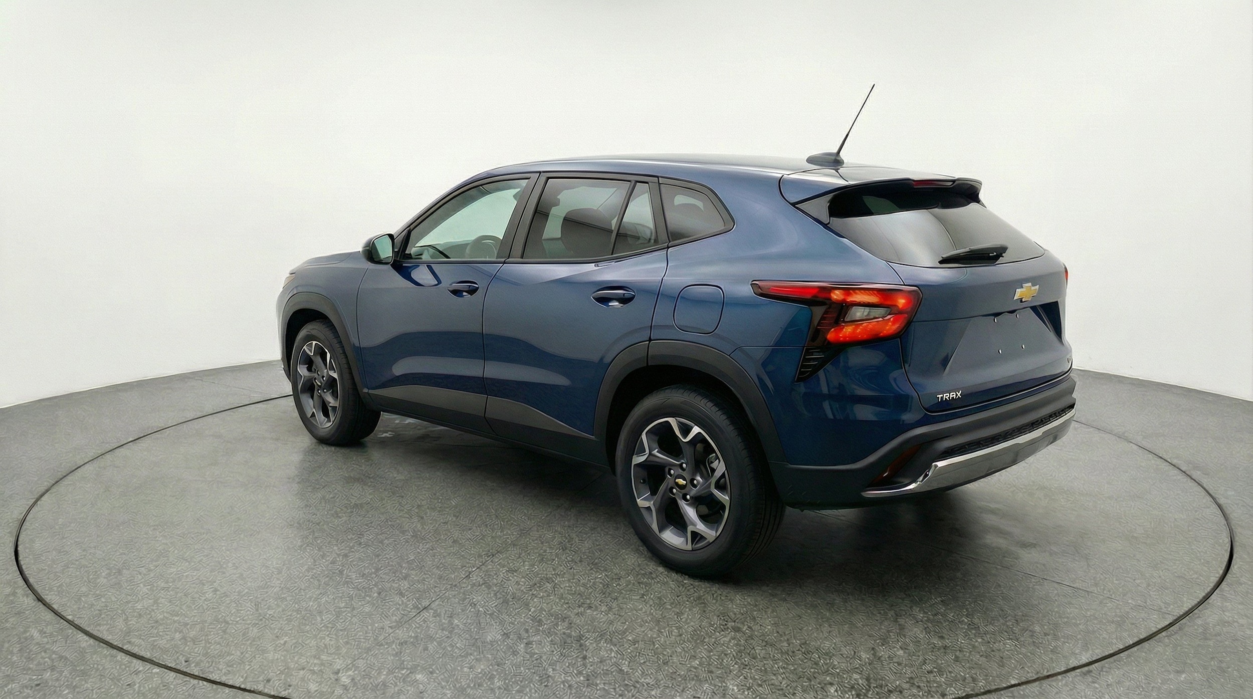 Thumbnail: 2025 Chevrolet Trax - 6