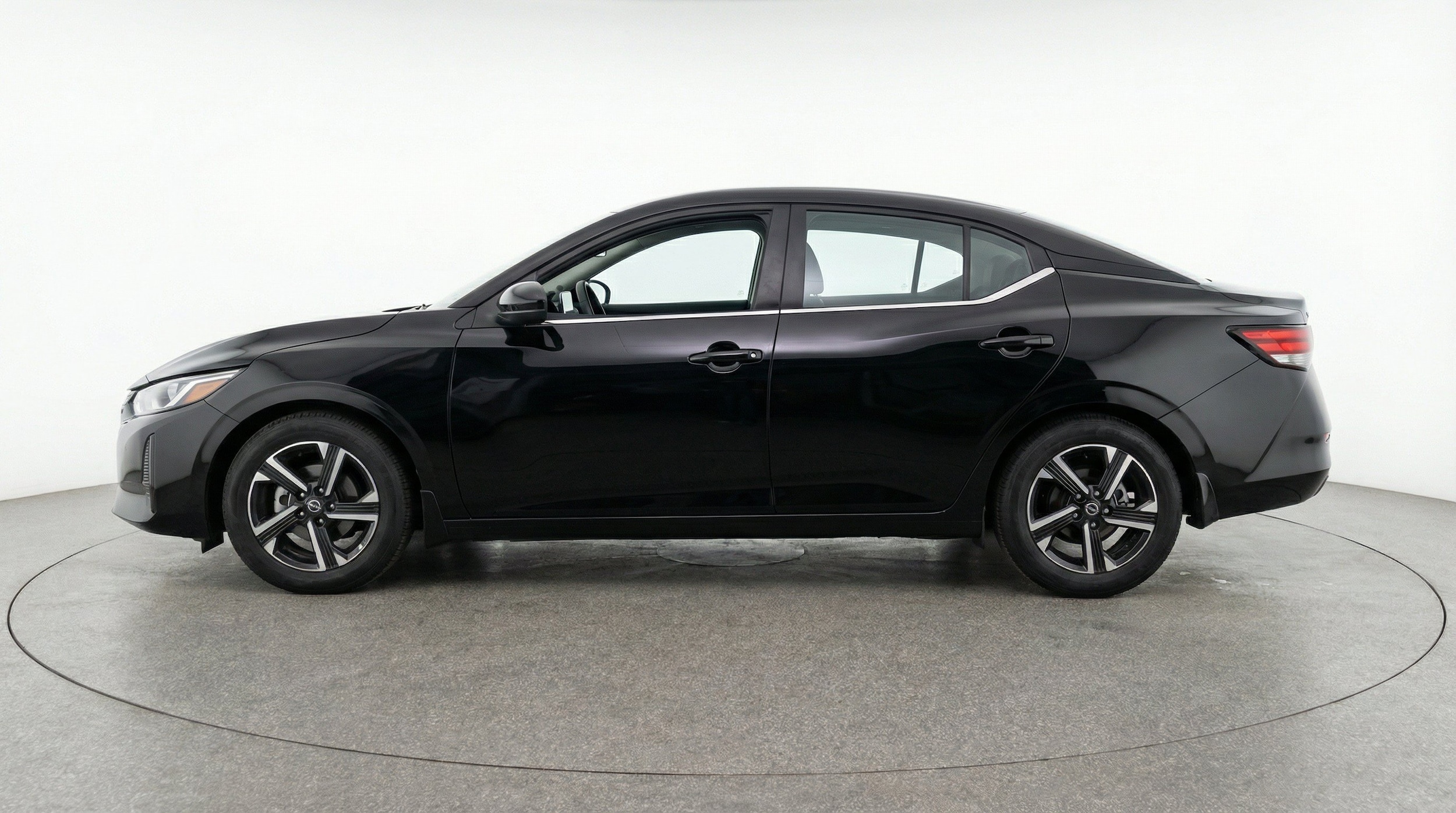 Thumbnail: 2025 Nissan Sentra - 5