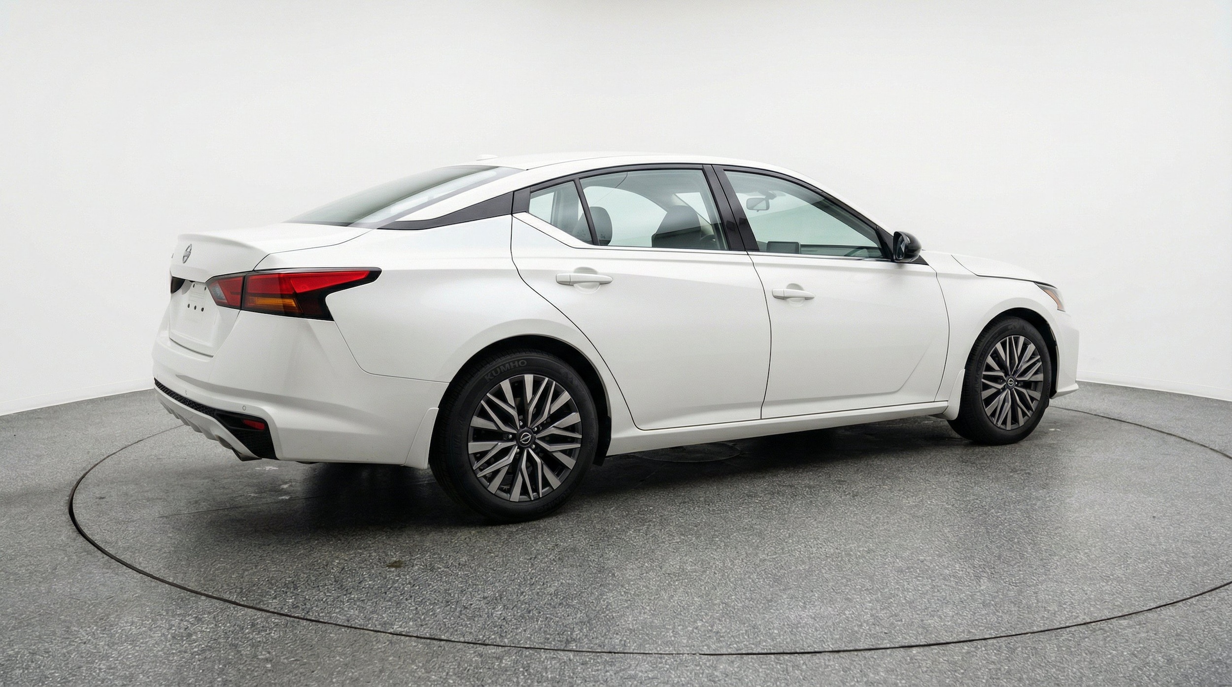 Thumbnail: 2025 Nissan Altima - 9