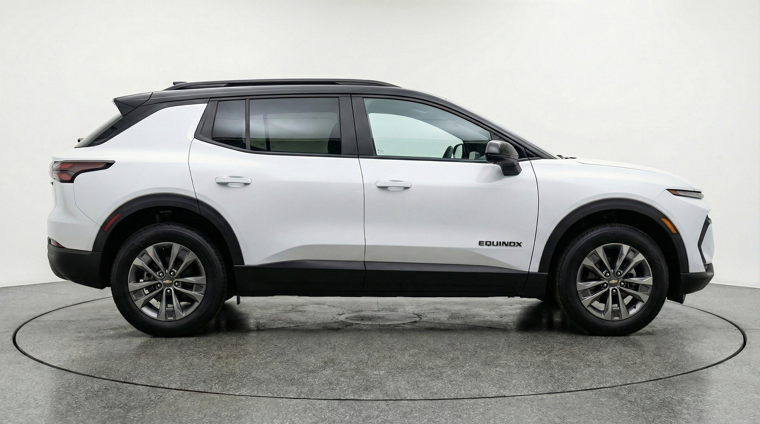 Thumbnail: 2025 Chevrolet Equinox - 11