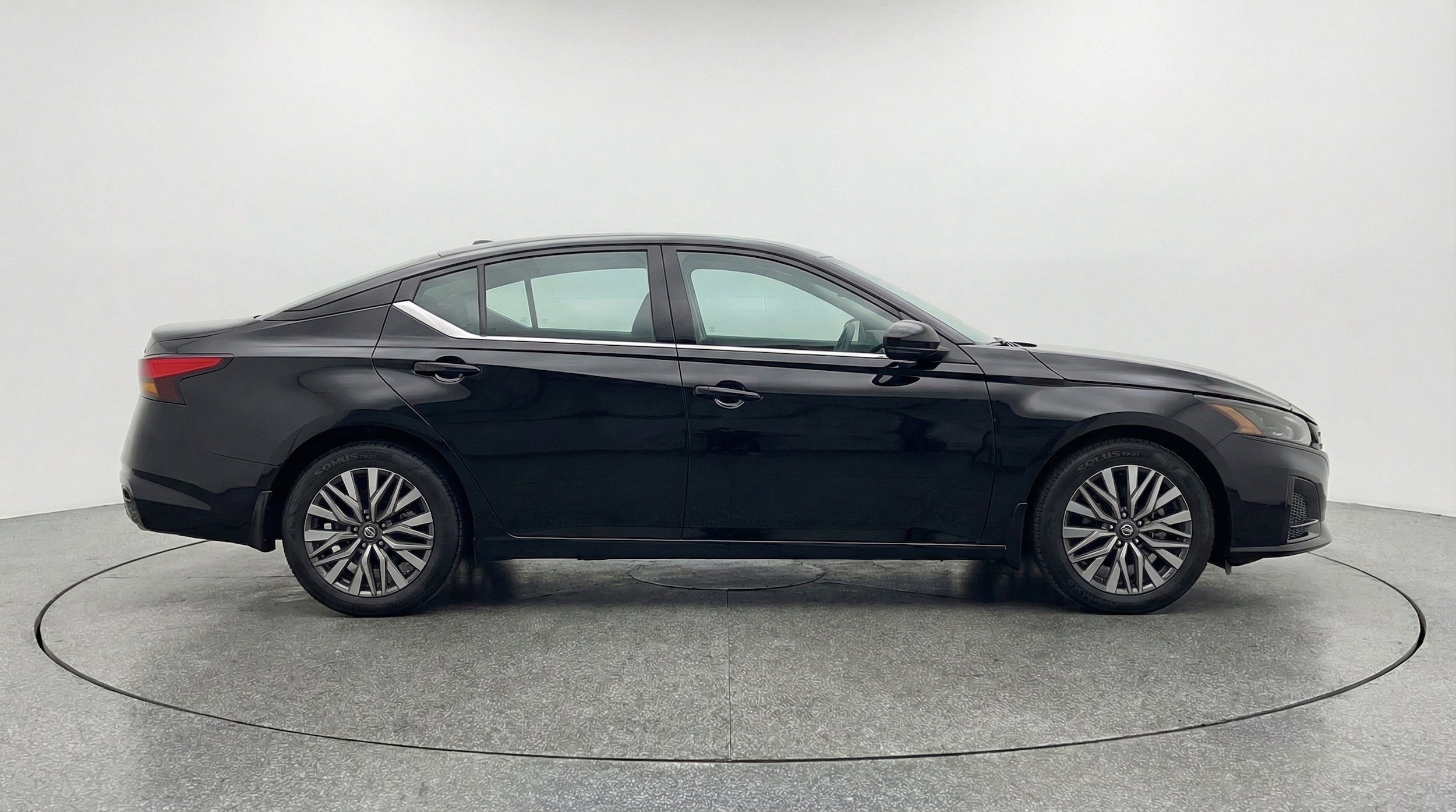 Thumbnail: 2025 Nissan Altima - 11