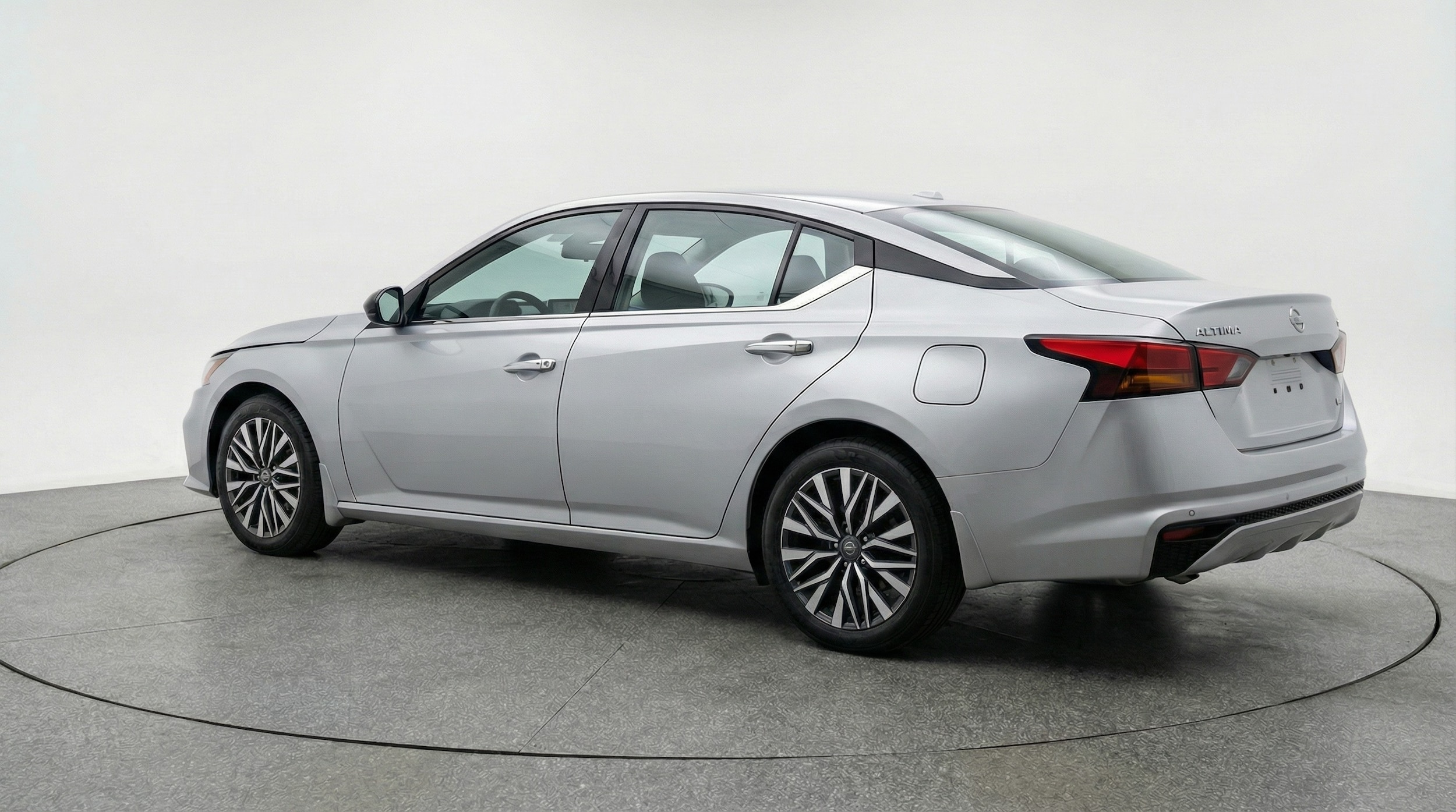 Thumbnail: 2025 Nissan Altima - 5