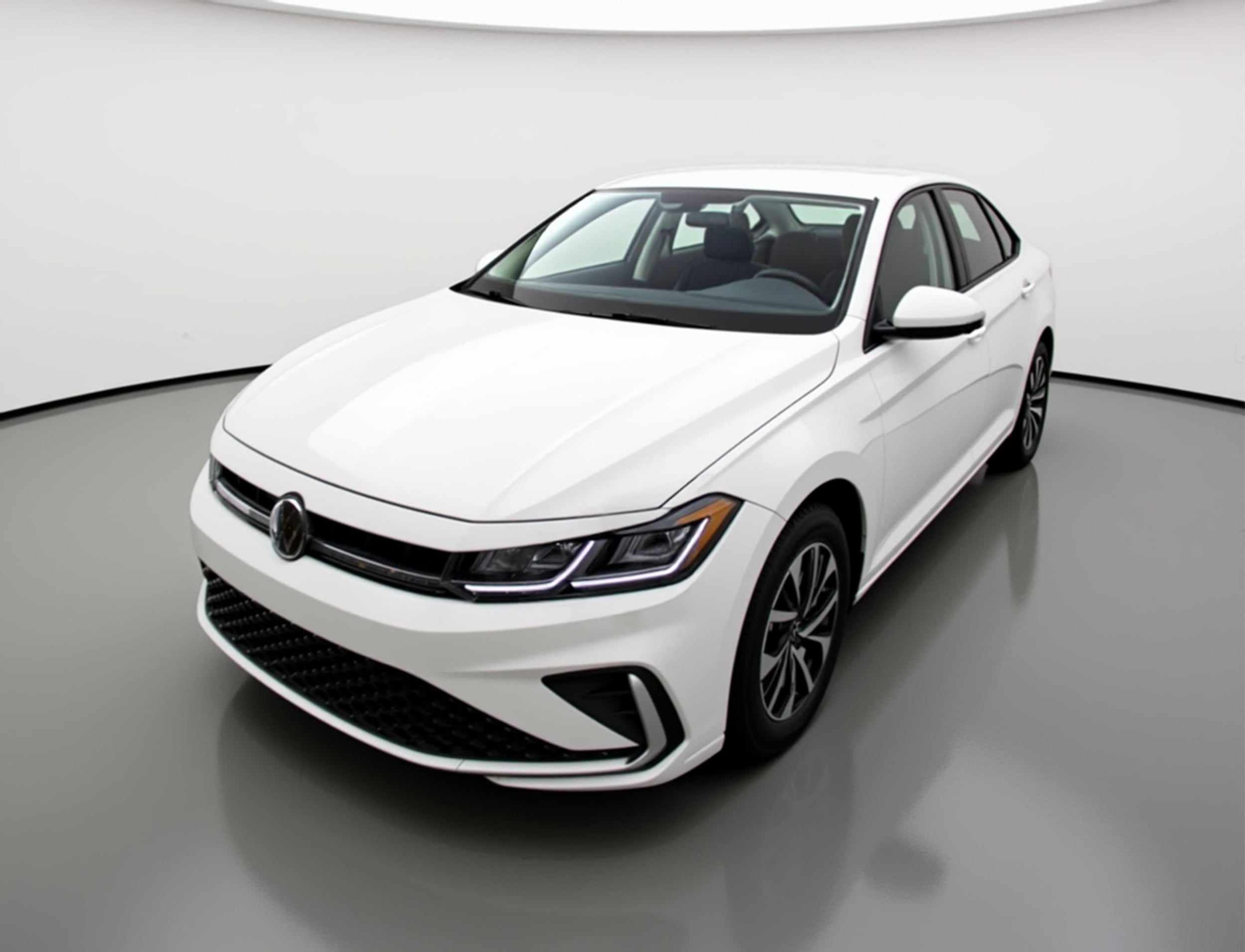 Thumbnail: 2025 Volkswagen Jetta - 3