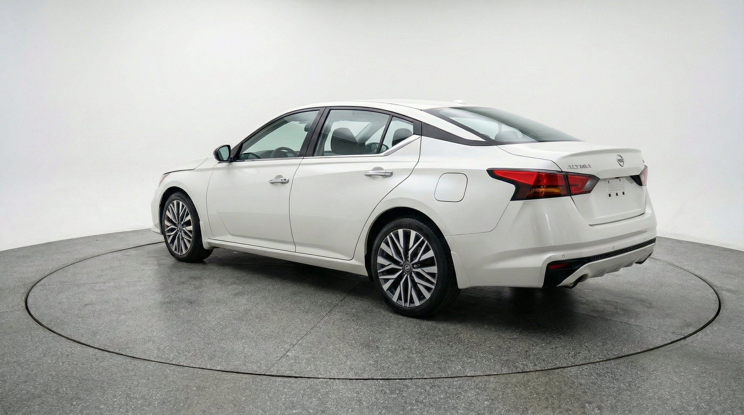 Thumbnail: 2025 Nissan Altima - 6