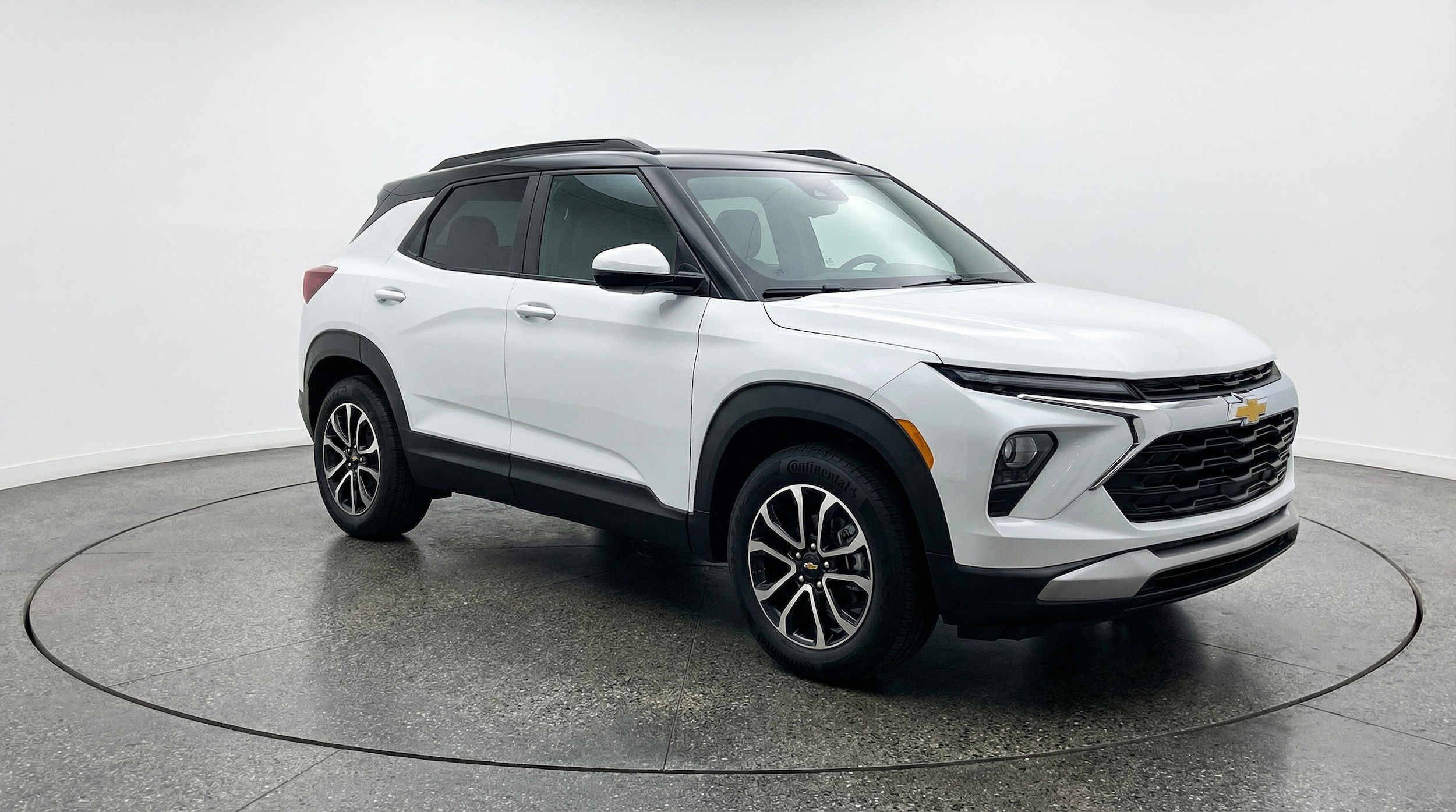 Thumbnail: 2025 Chevrolet TrailBlazer - 1