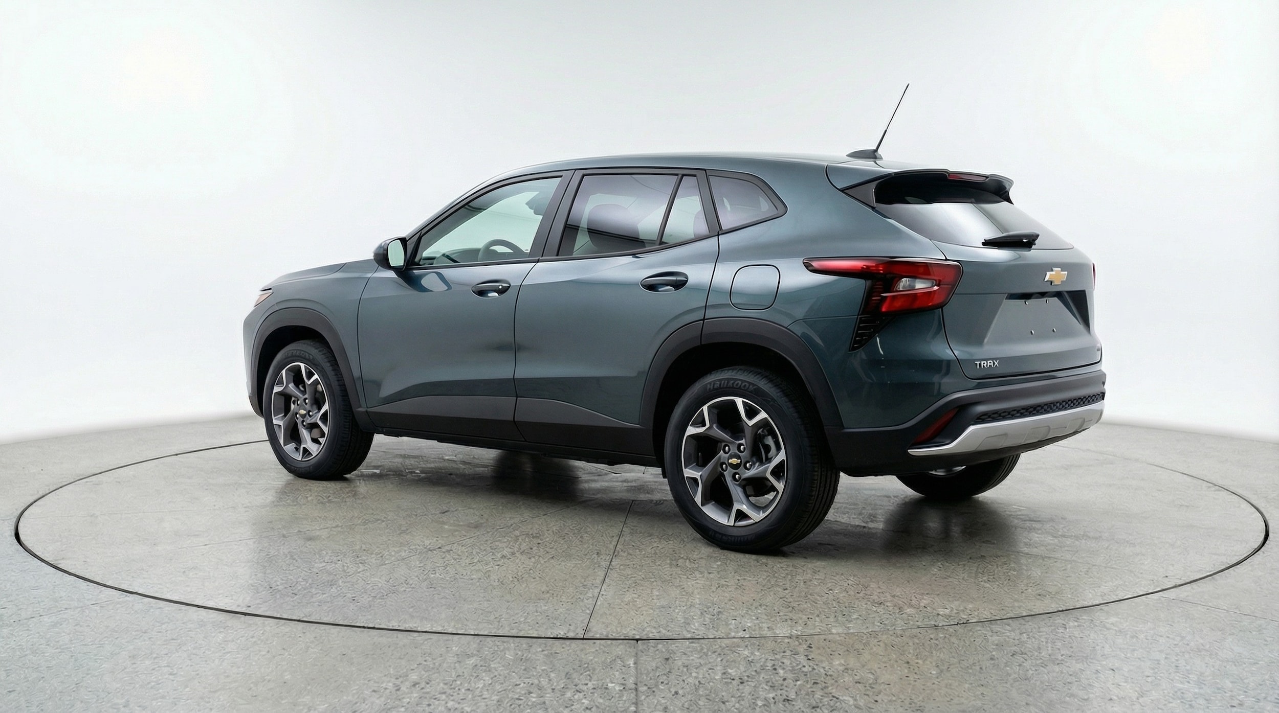 Thumbnail: 2025 Chevrolet Trax - 5