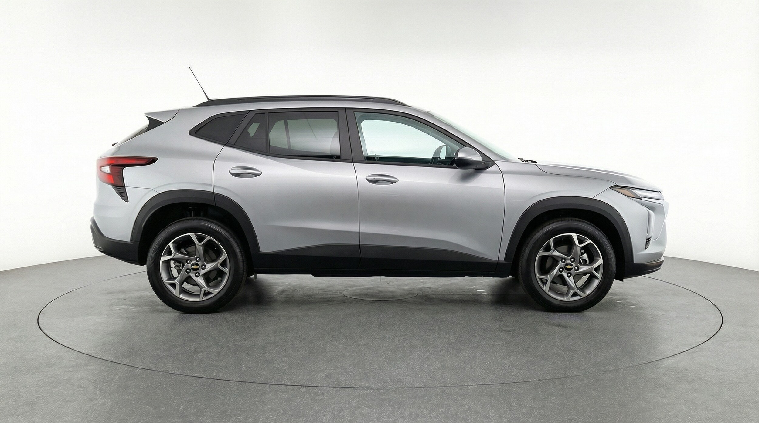 Thumbnail: 2025 Chevrolet Trax - 8